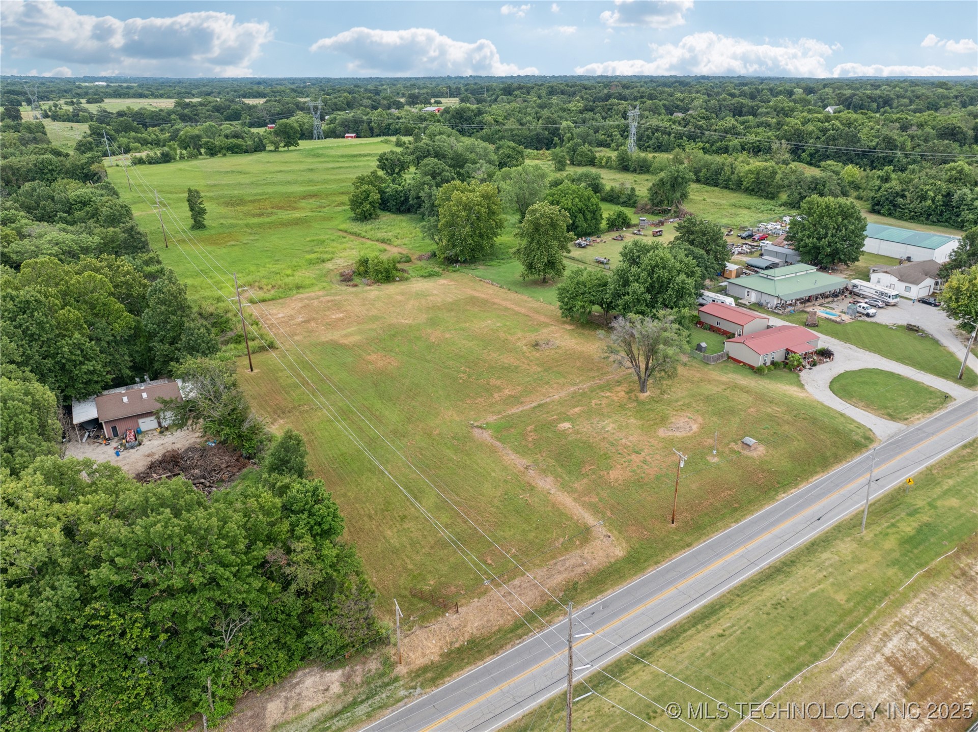 13 S 193rd East Avenue Property Photo 7