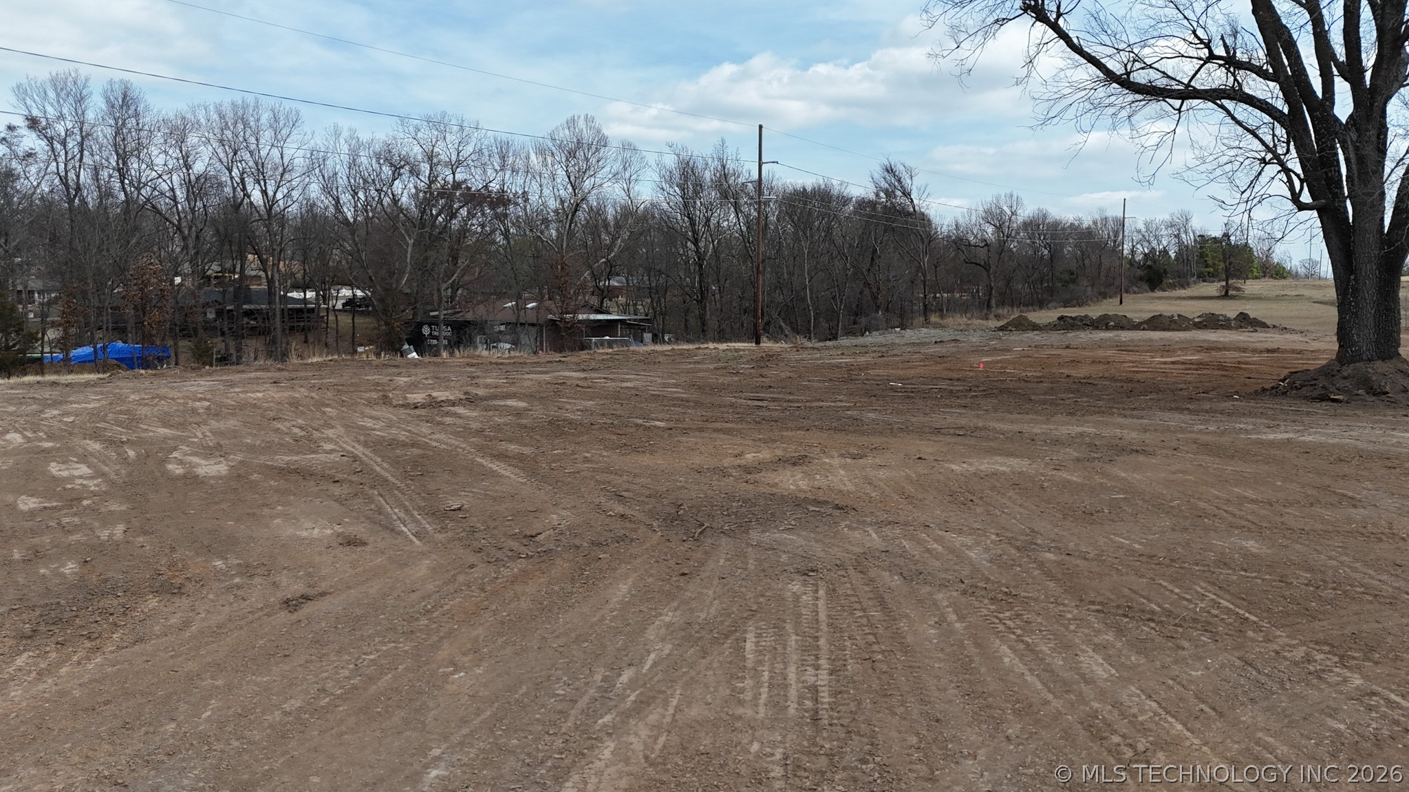 13 S 193rd East Avenue Property Photo 13