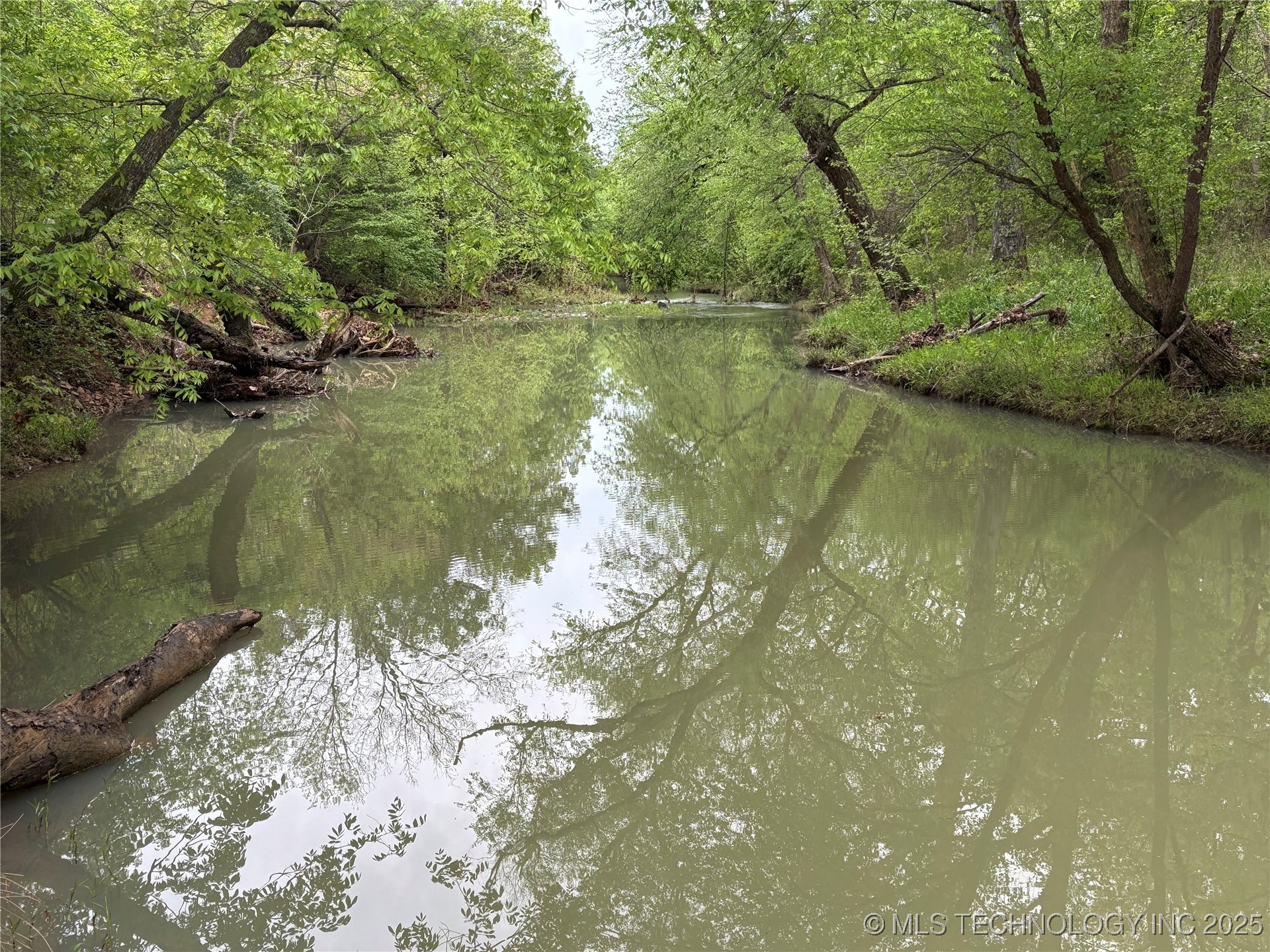 001 E Bolen Hollow W Property Photo 8