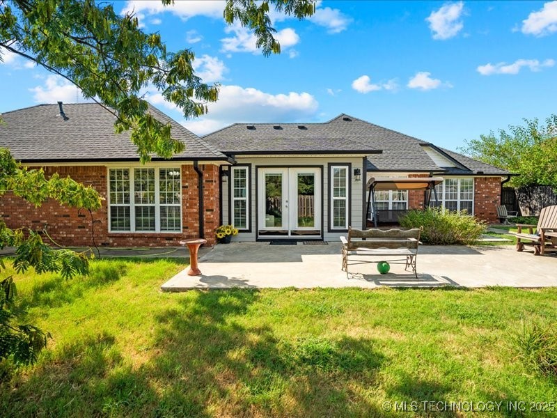 1045 W Mcintosh Avenue Property Photo 5