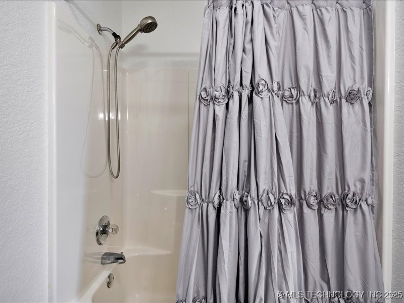 1045 W Mcintosh Avenue Property Photo 25