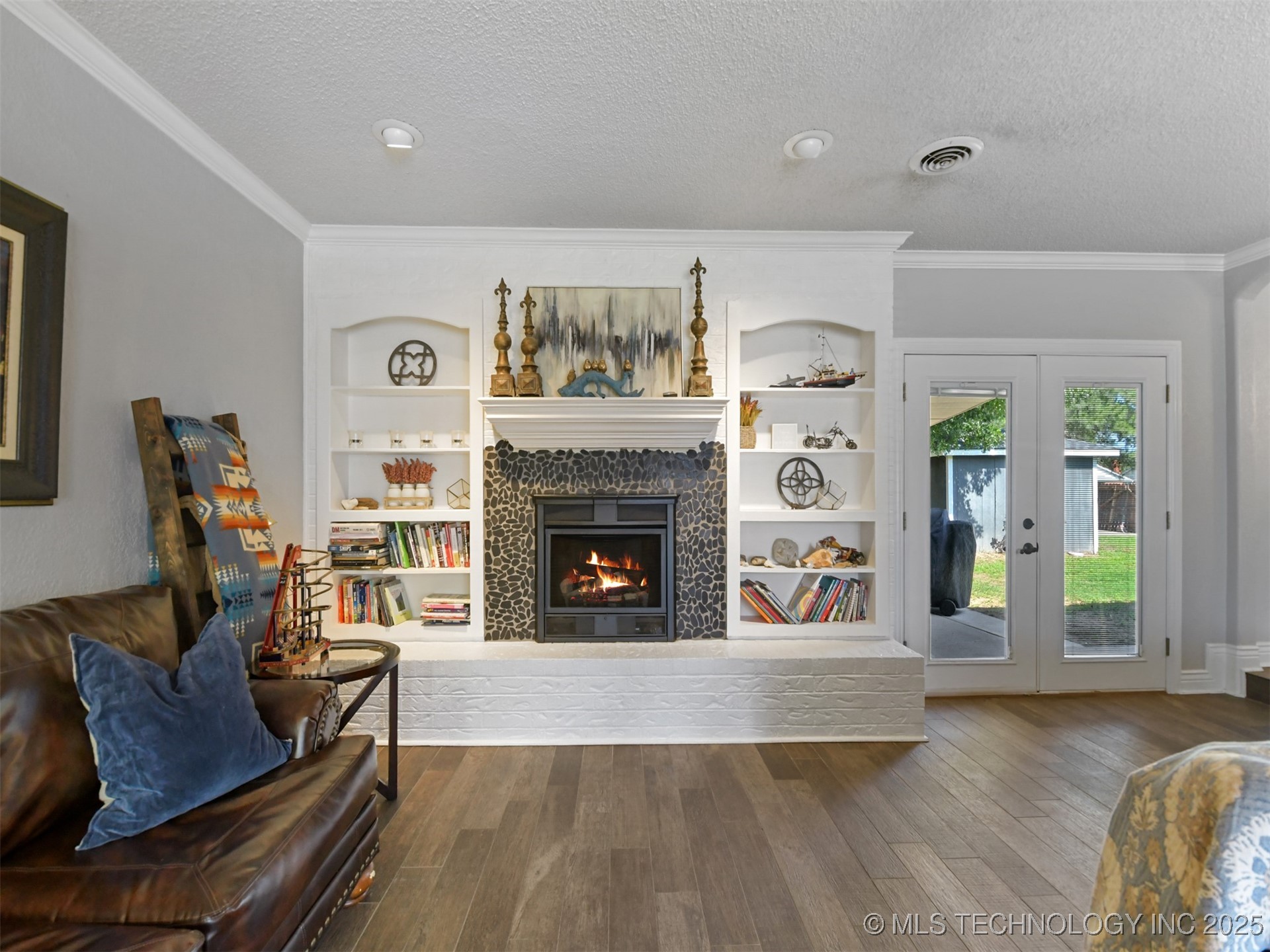 402 Beaumont Drive Property Photo 4