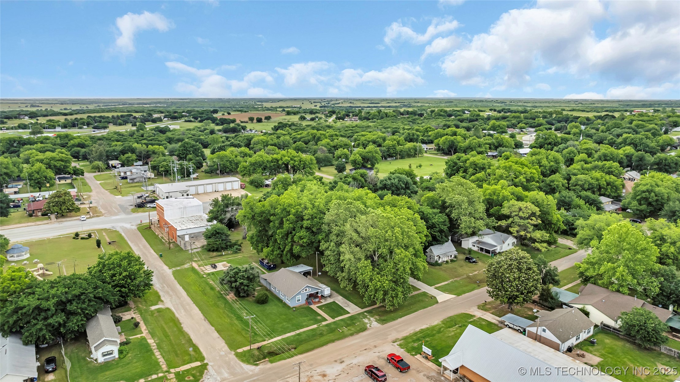 700 Lincoln Property Photo 18