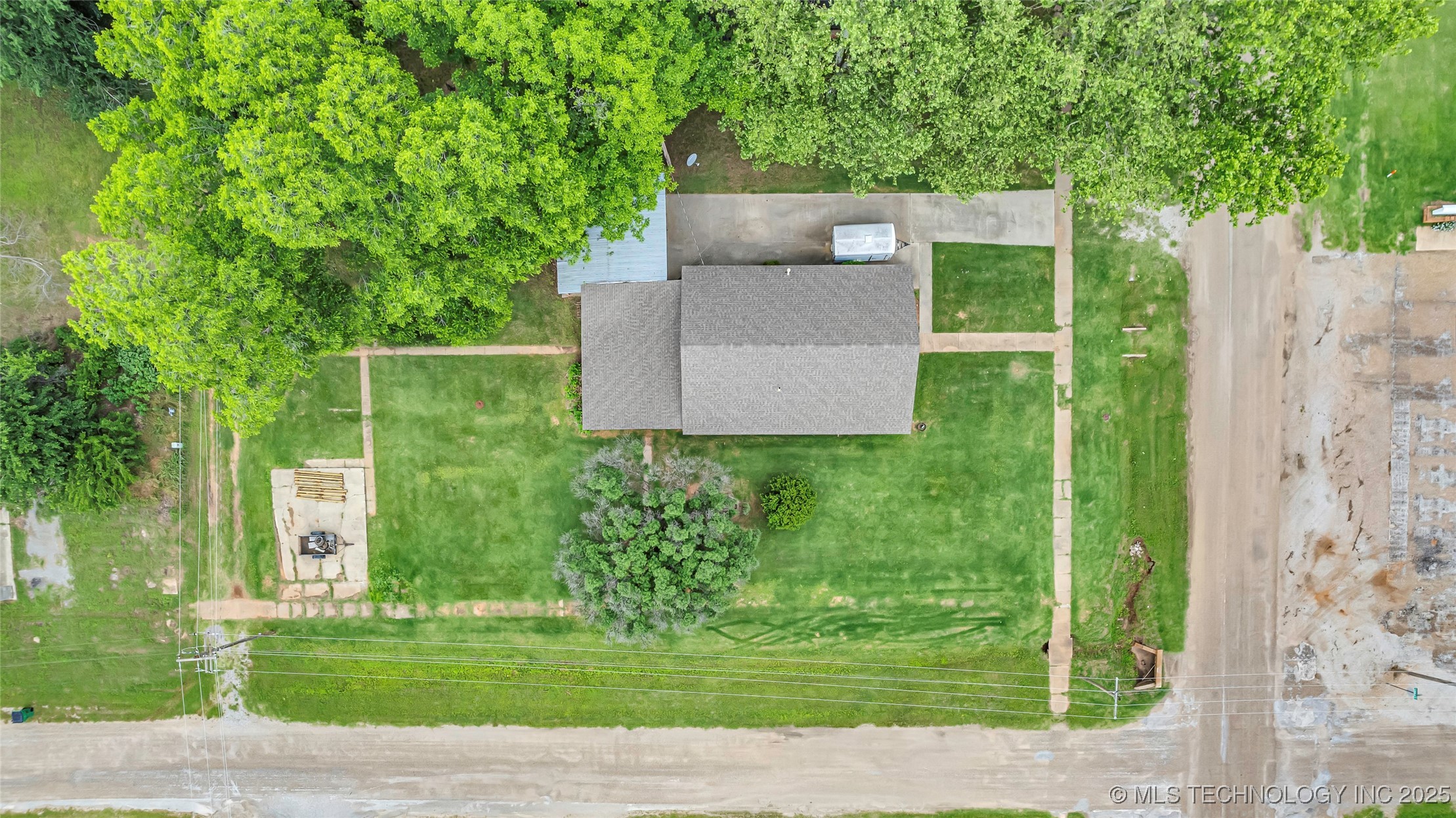 700 Lincoln Property Photo 20