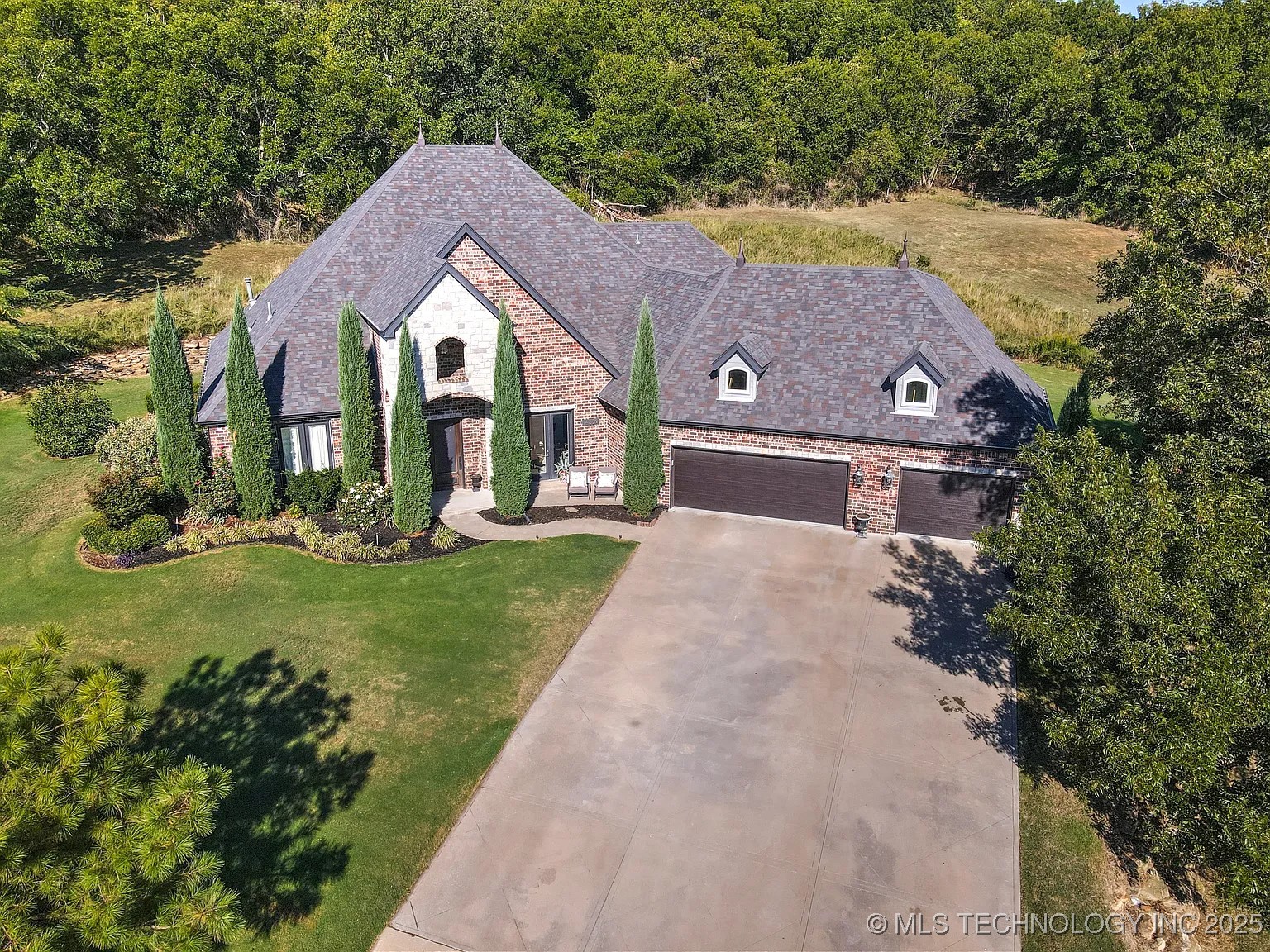 14350 E 510 Road Property Photo 1