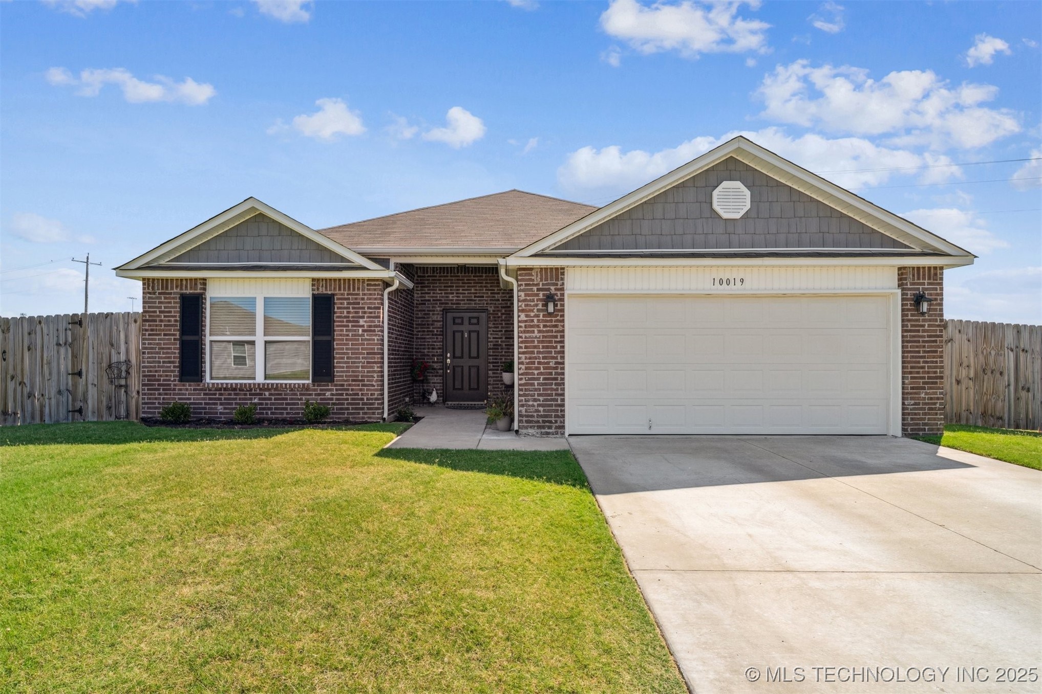 10019 E 107th Place North Property Photo 1