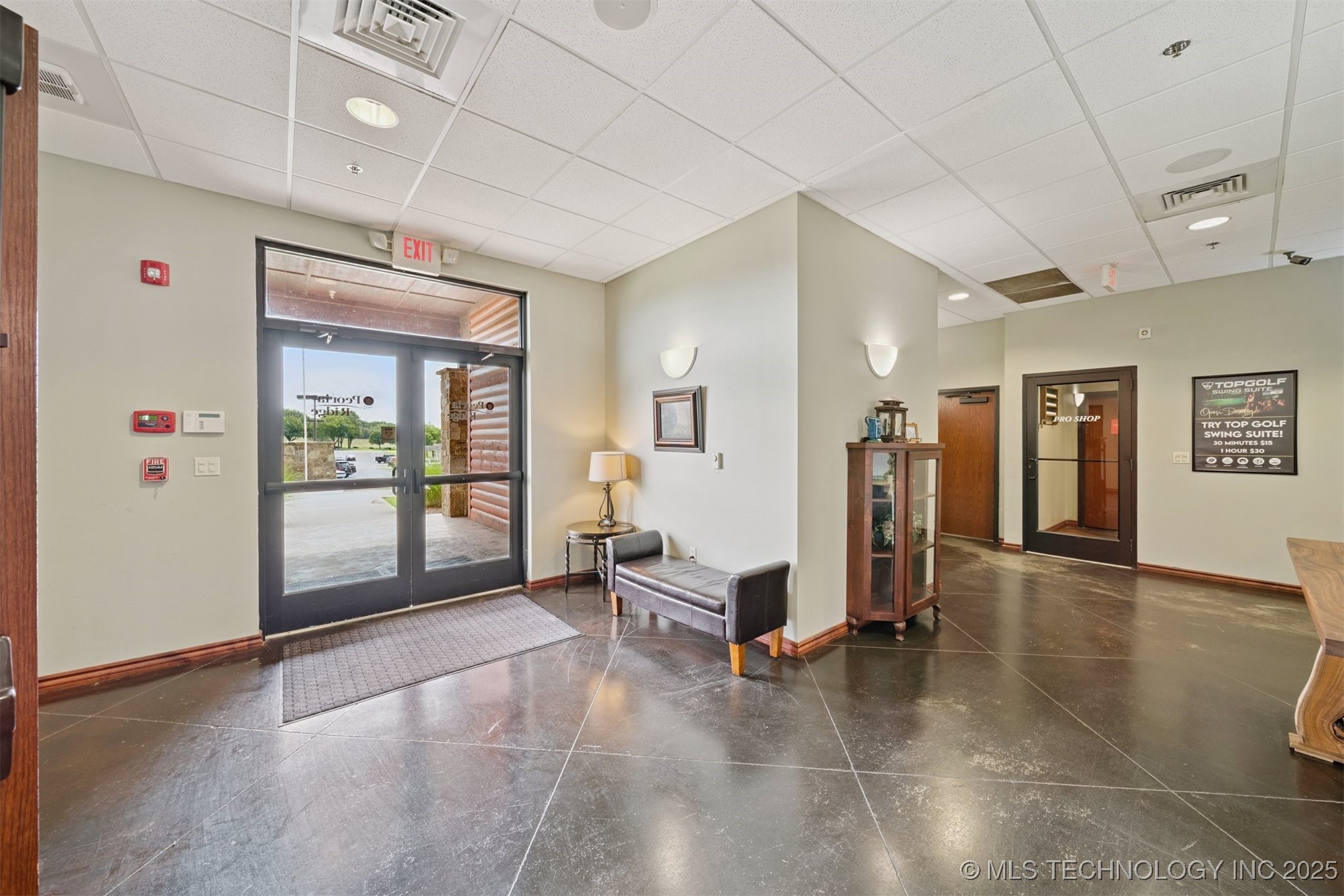 10301 S 600 Road Property Photo 9