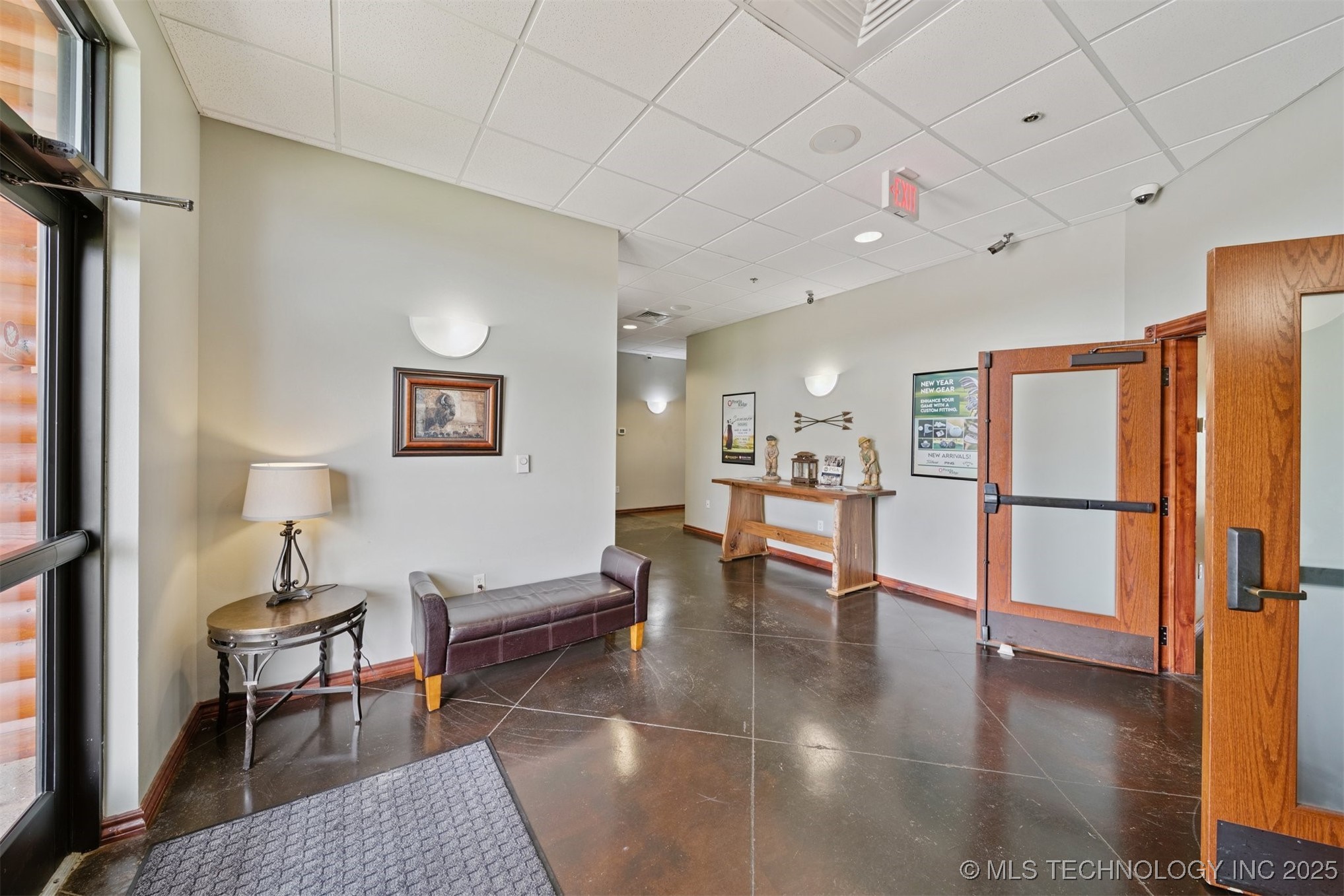 10301 S 600 Road Property Photo 11