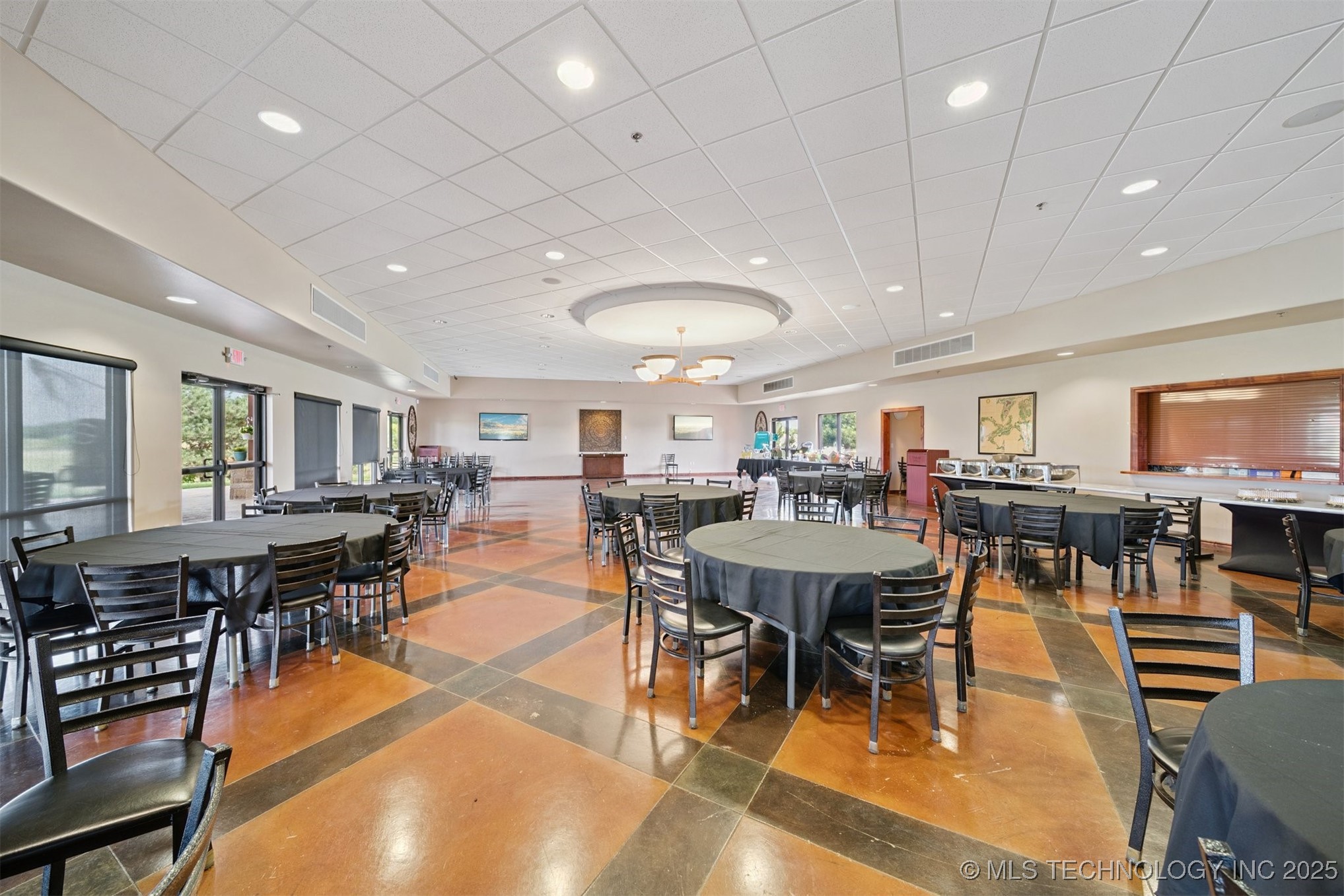 10301 S 600 Road Property Photo 14