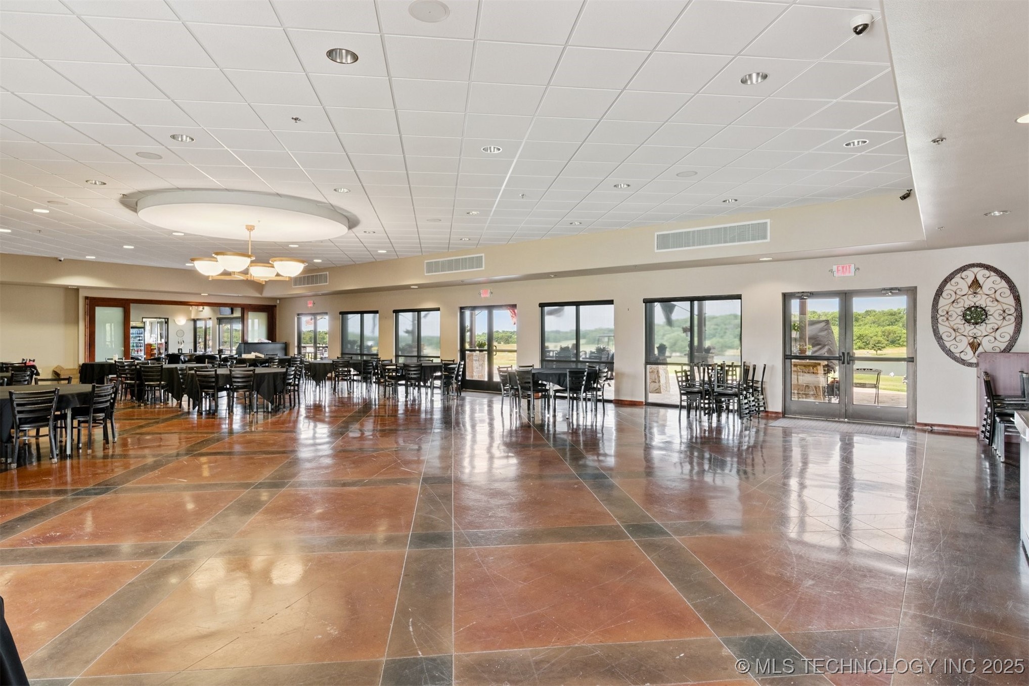 10301 S 600 Road Property Photo 17