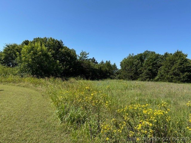 Grand Property Photo 8