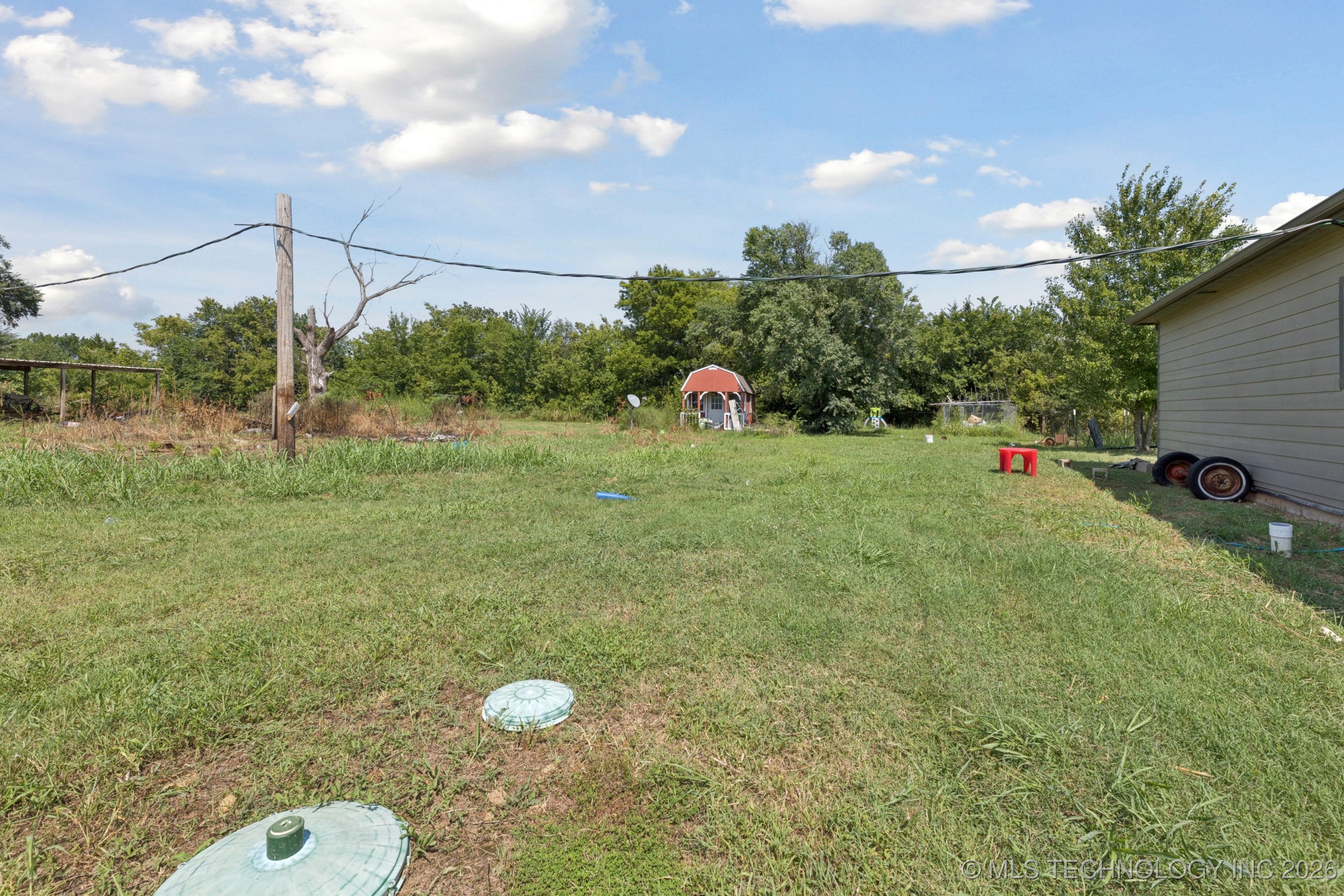 360835 W 1st Street S Property Photo 34