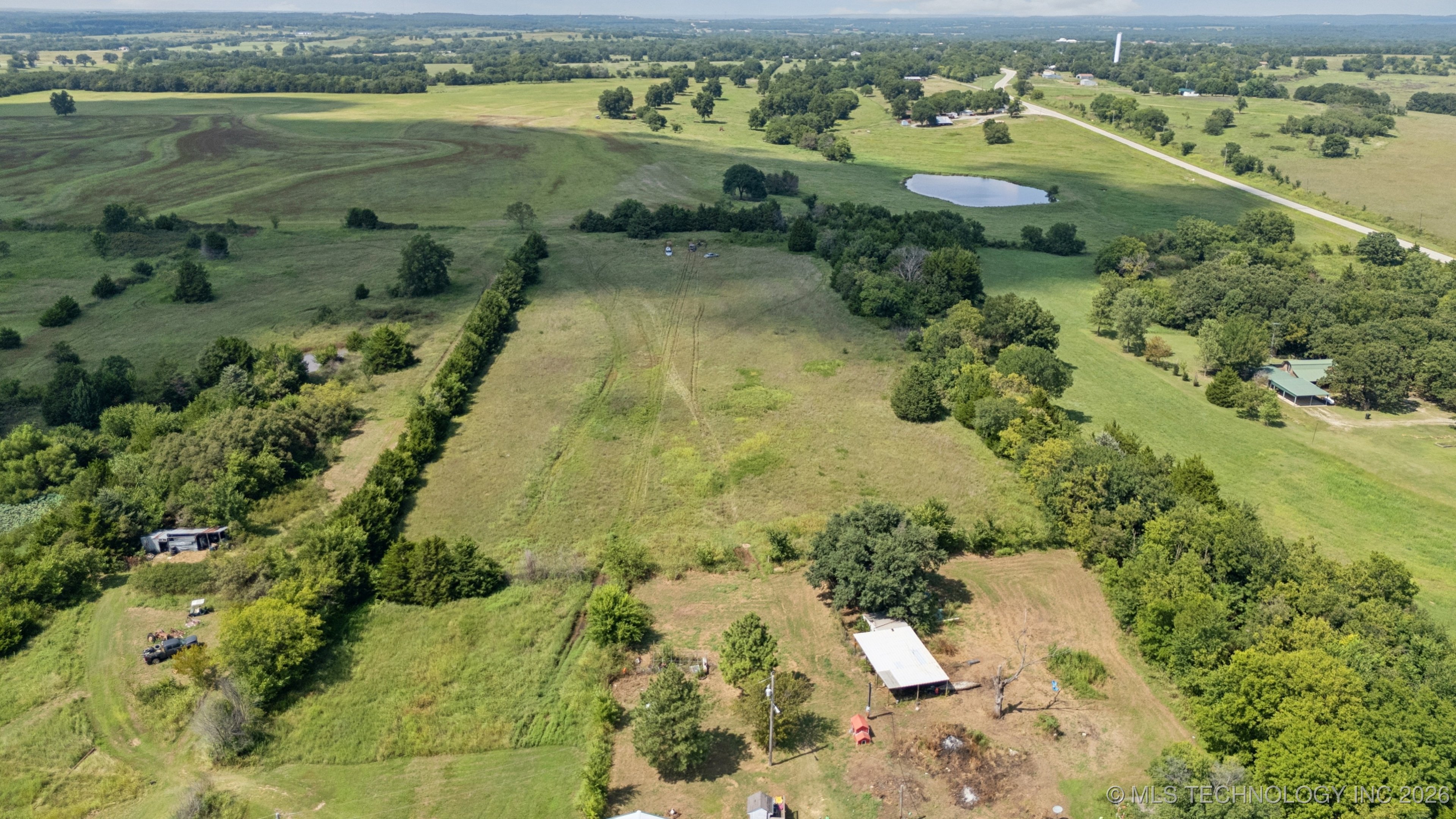 360835 W 1st Street S Property Photo 38