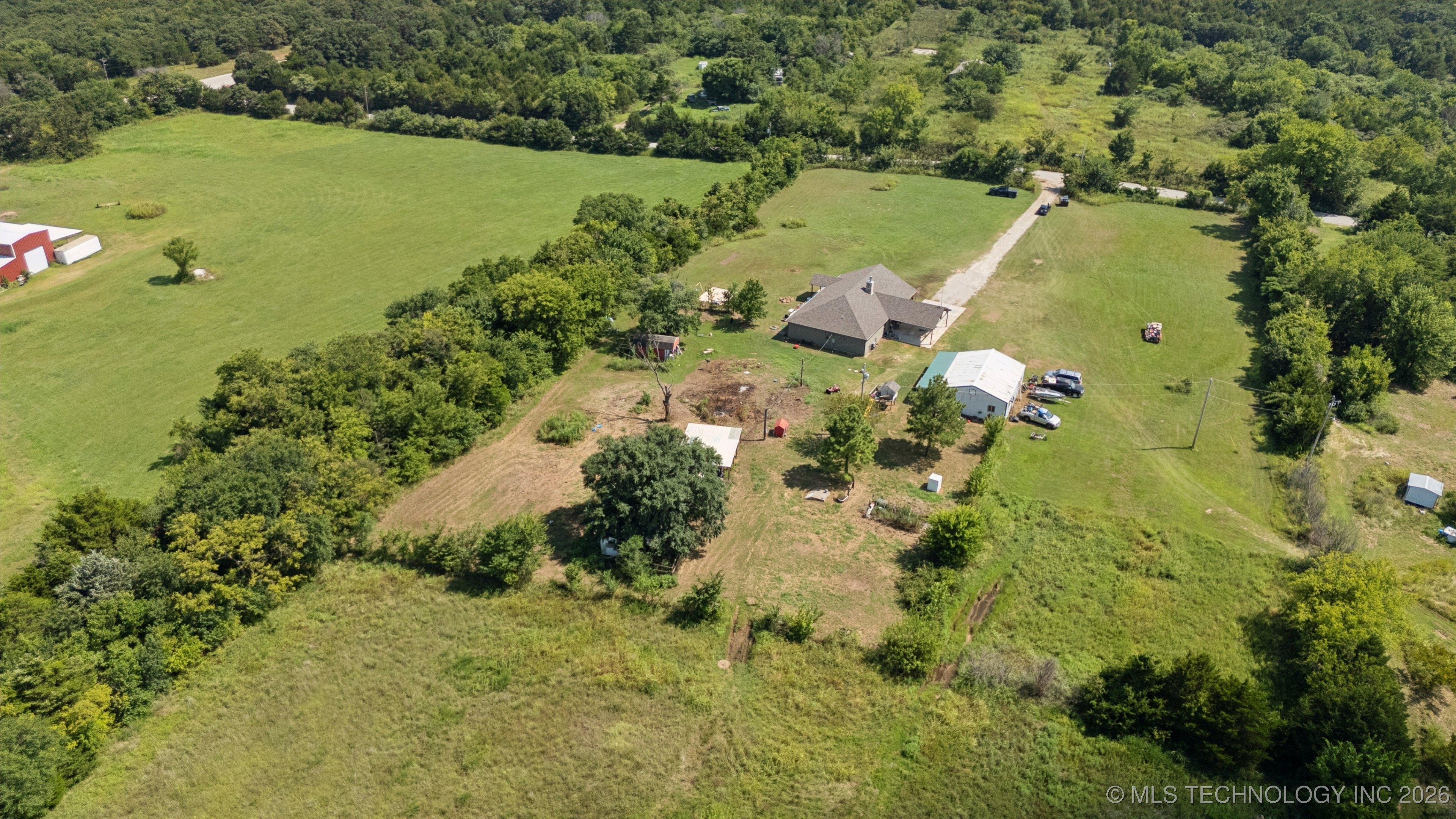 360835 W 1st Street S Property Photo 42