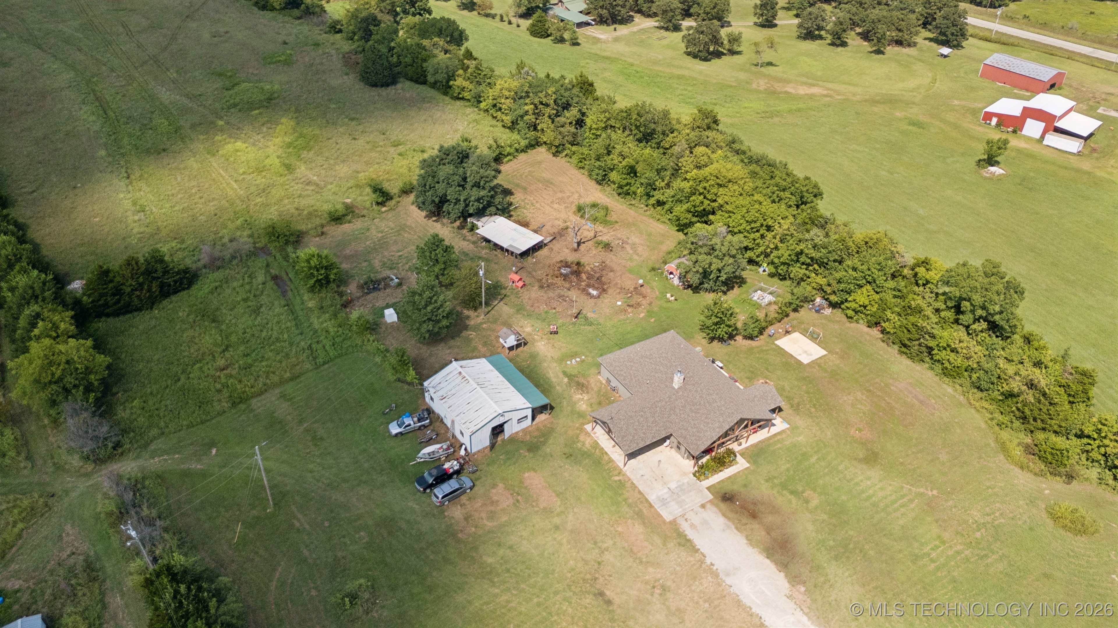 360835 W 1st Street S Property Photo 43