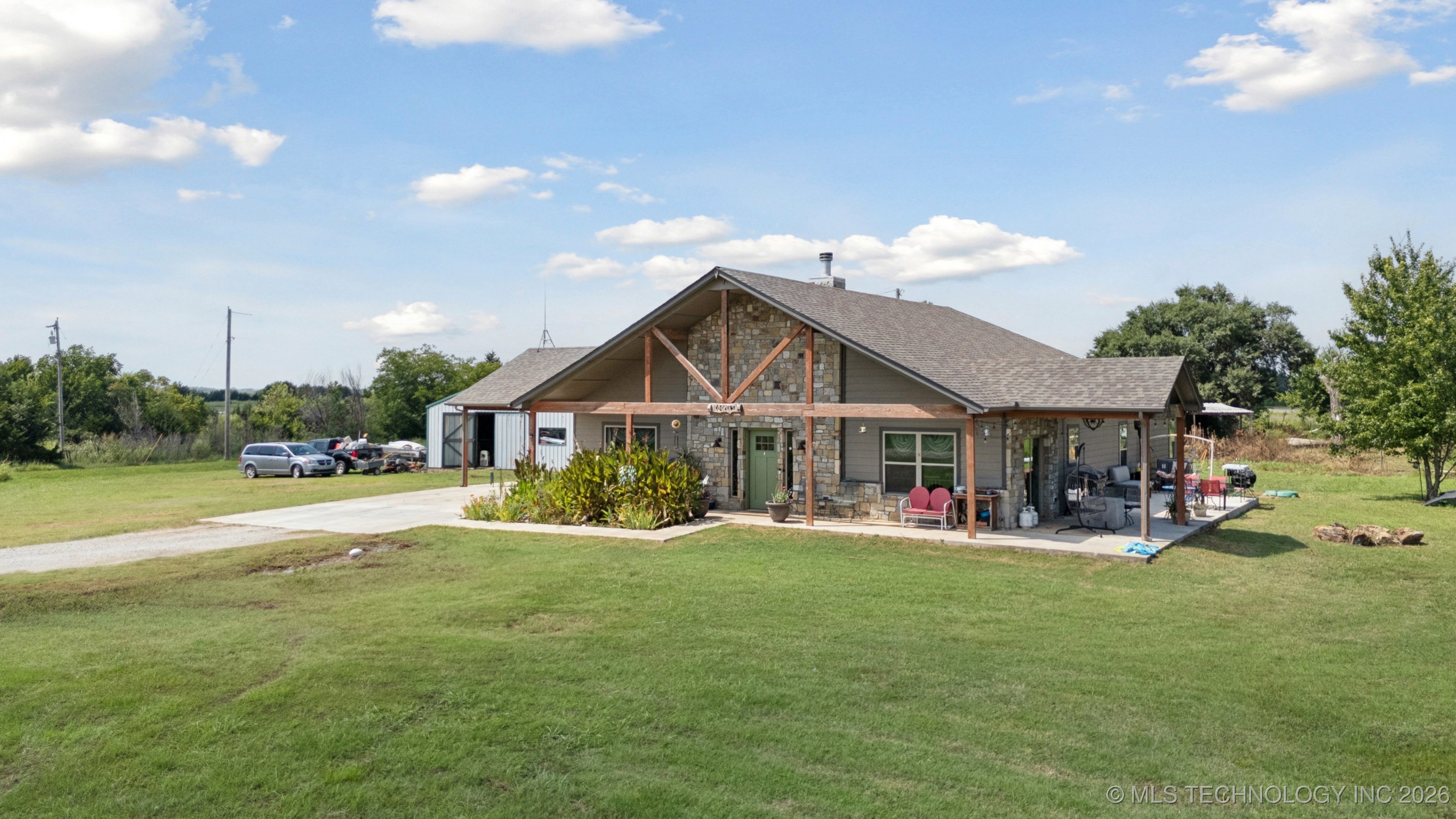 360835 W 1st Street S Property Photo 46