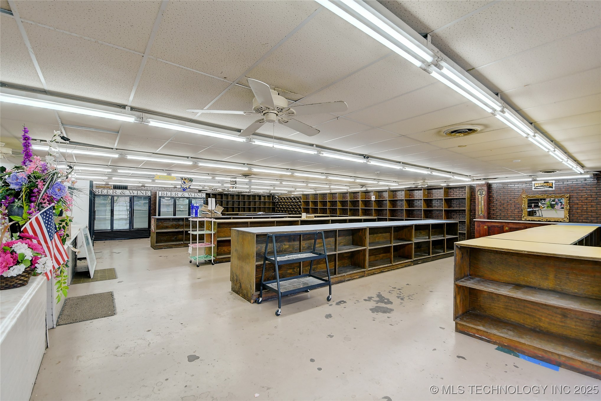 420 S Washington Street Property Photo 7