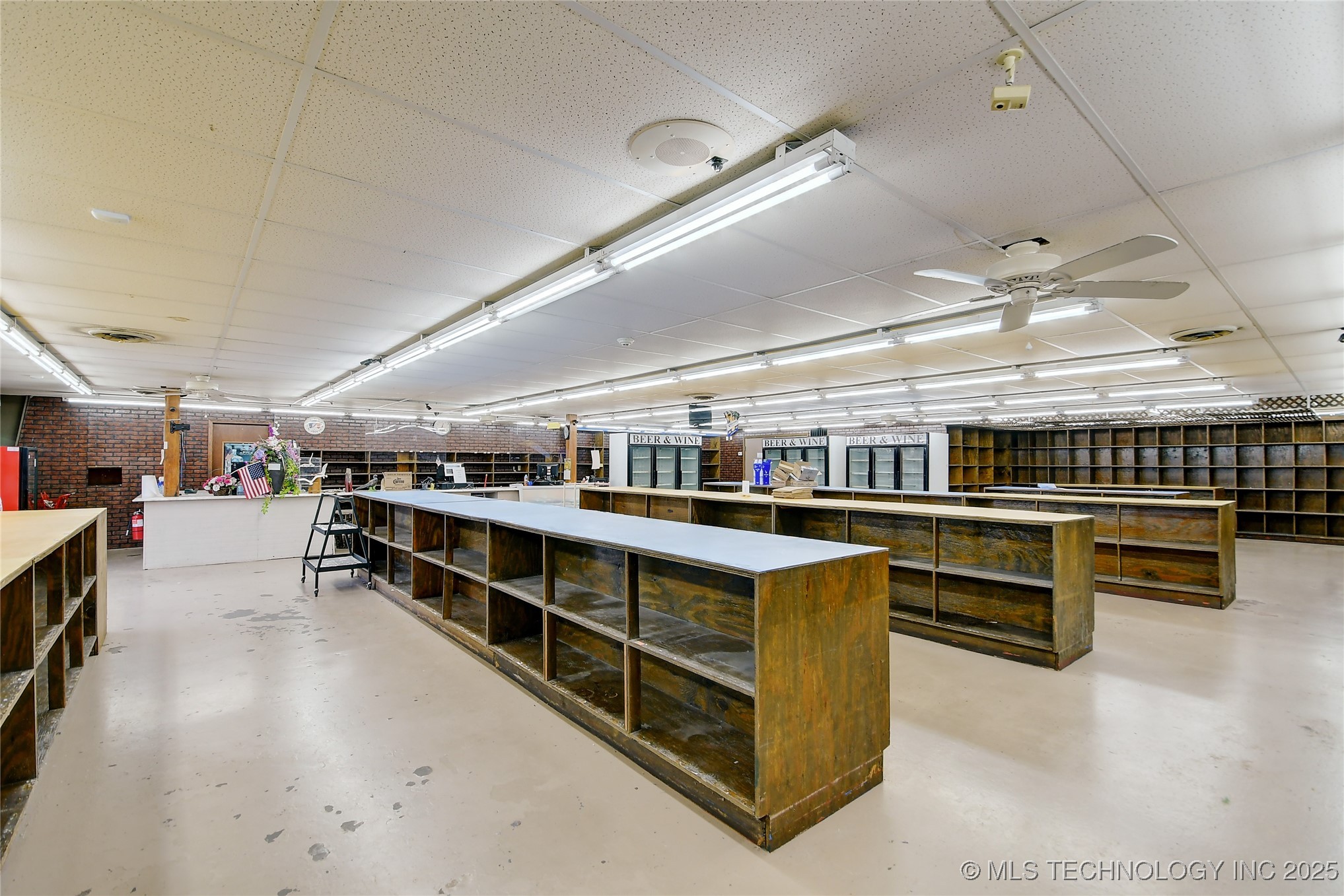 420 S Washington Street Property Photo 8