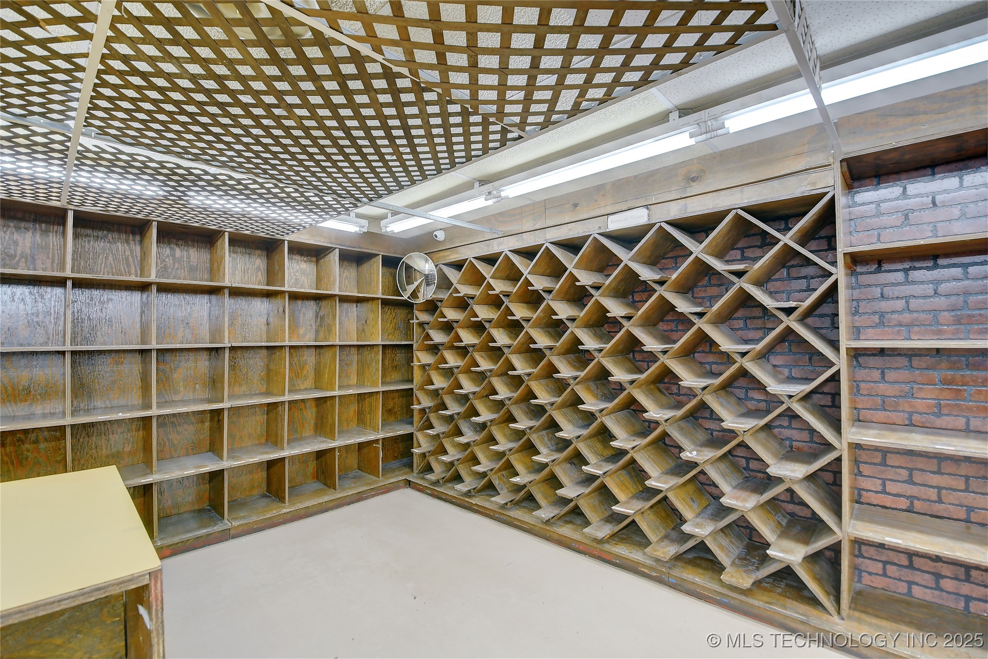 420 S Washington Street Property Photo 12