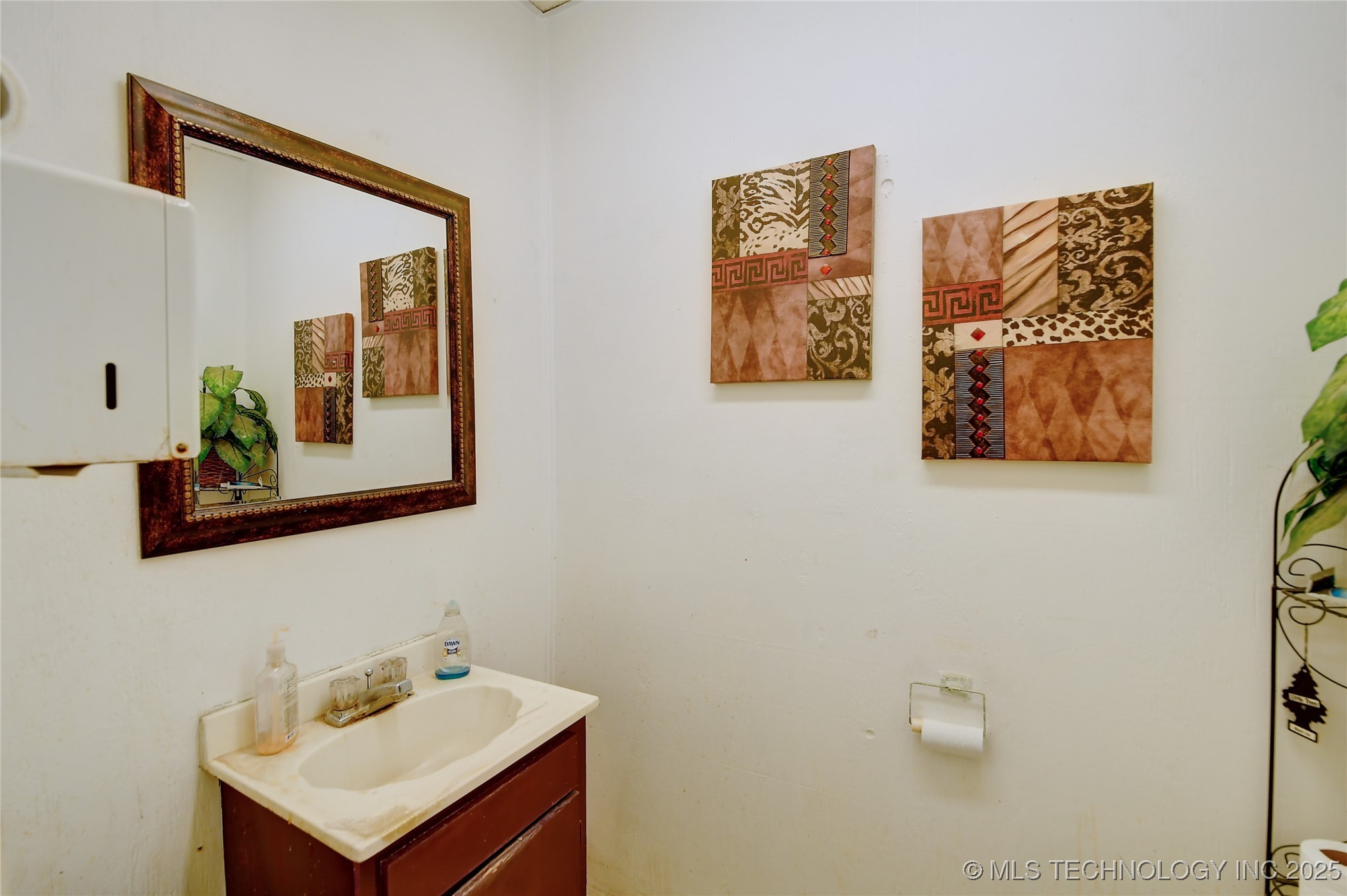 420 S Washington Street Property Photo 20