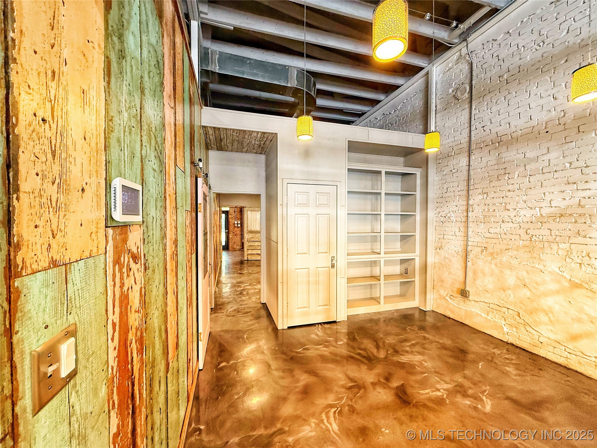 114 N Main Street Property Photo 6