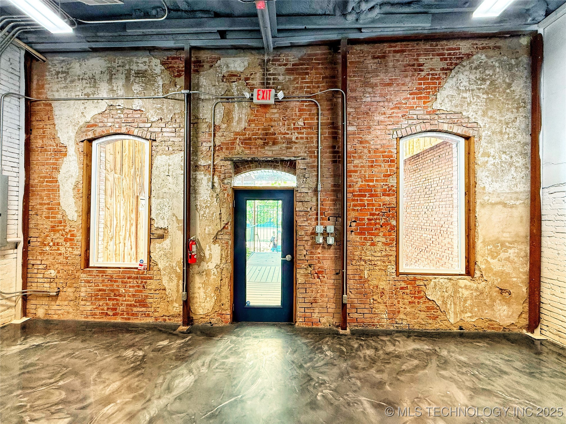 114 N Main Street Property Photo 16