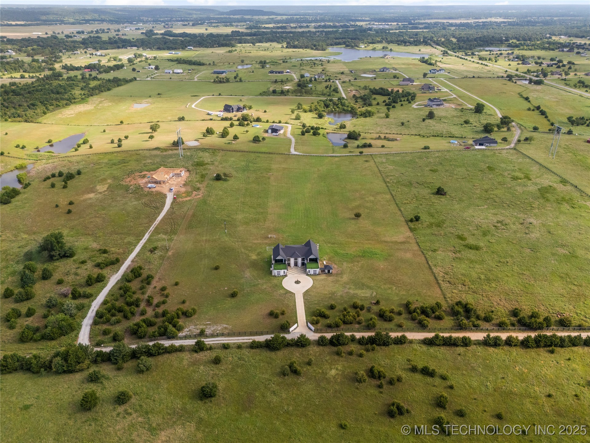 8306 N 52nd West Avenue Property Photo 15