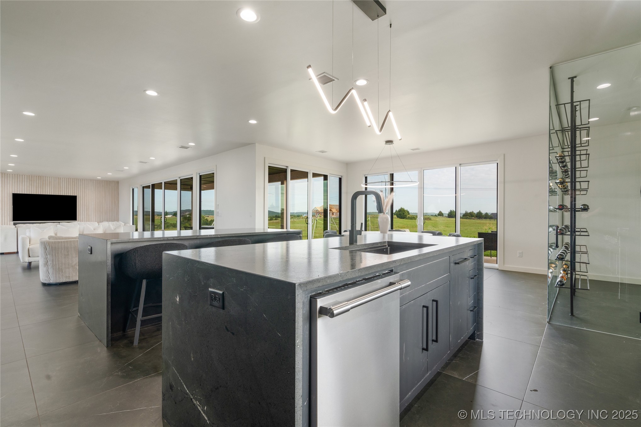 8306 N 52nd West Avenue Property Photo 30