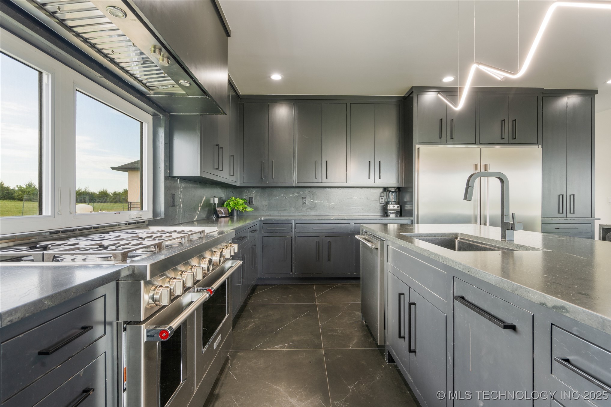 8306 N 52nd West Avenue Property Photo 31