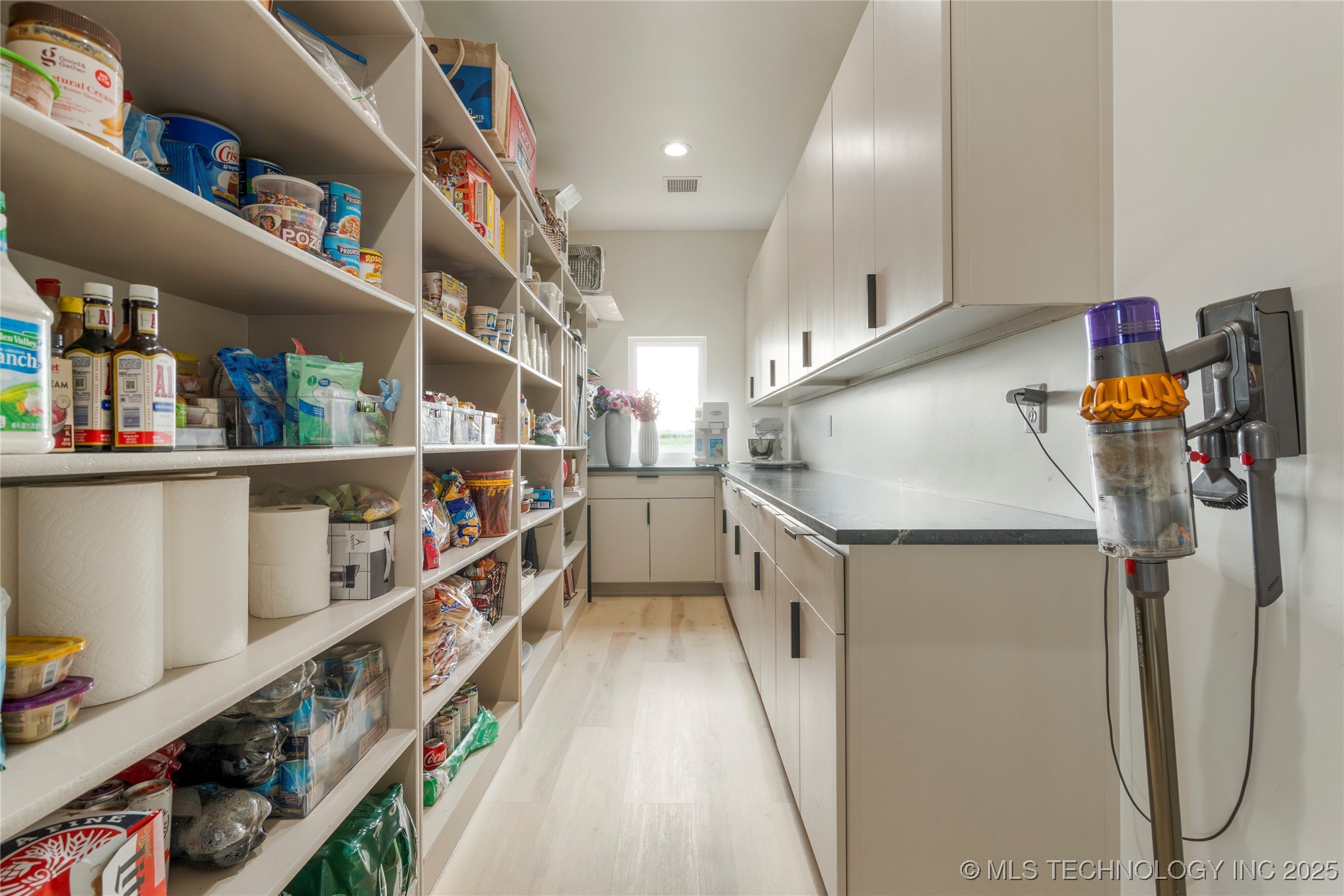 8306 N 52nd West Avenue Property Photo 38