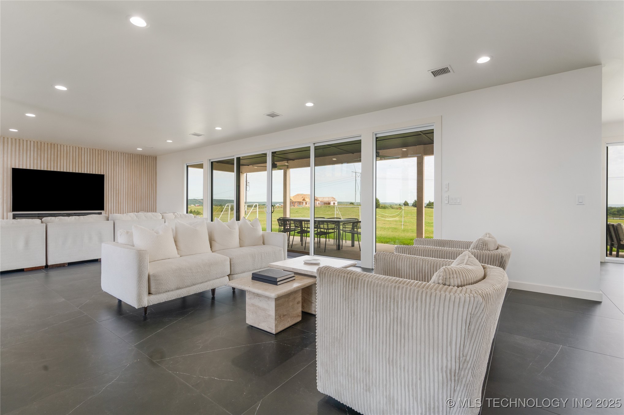 8306 N 52nd West Avenue Property Photo 45