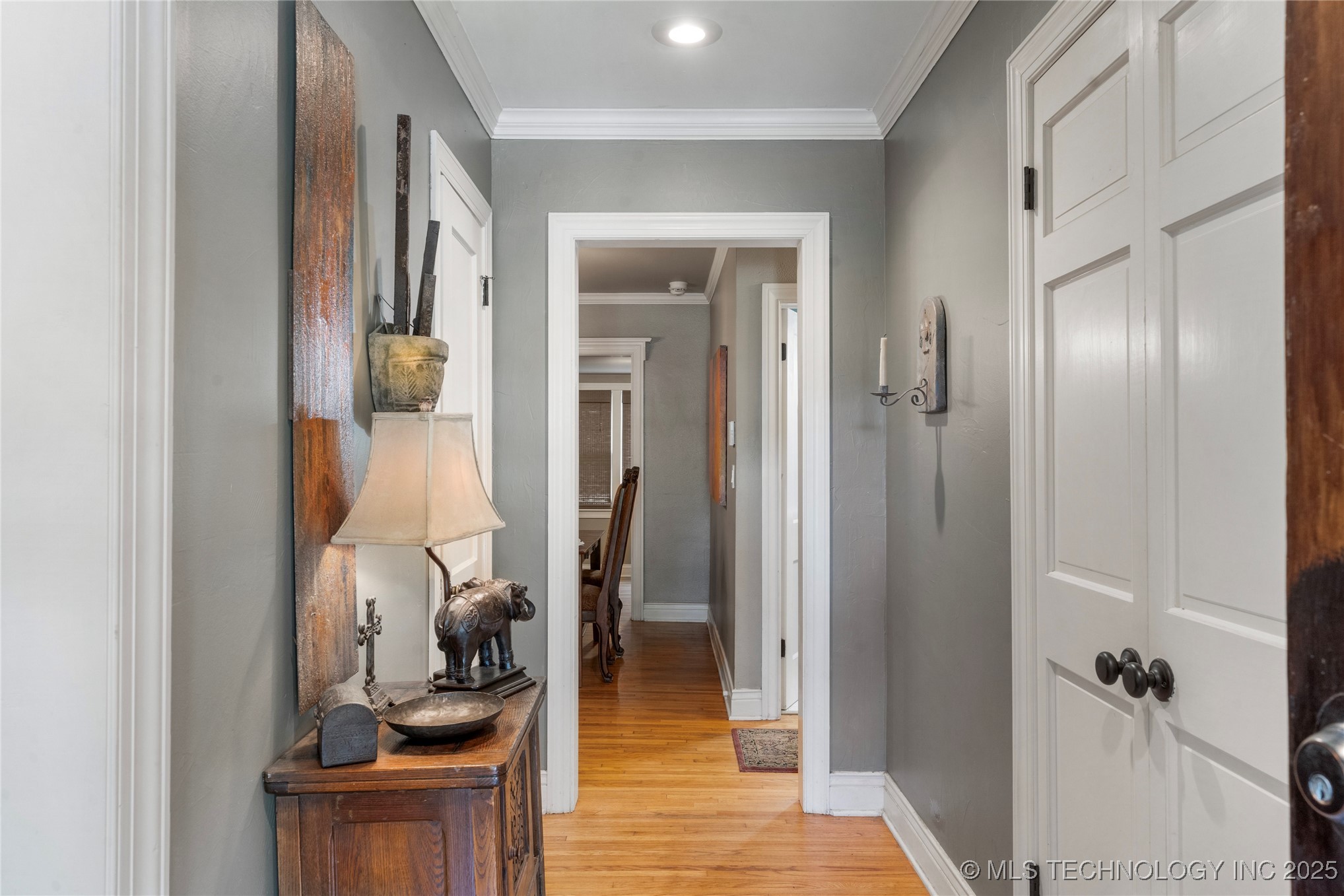 2714 E 16th Place Property Photo 7