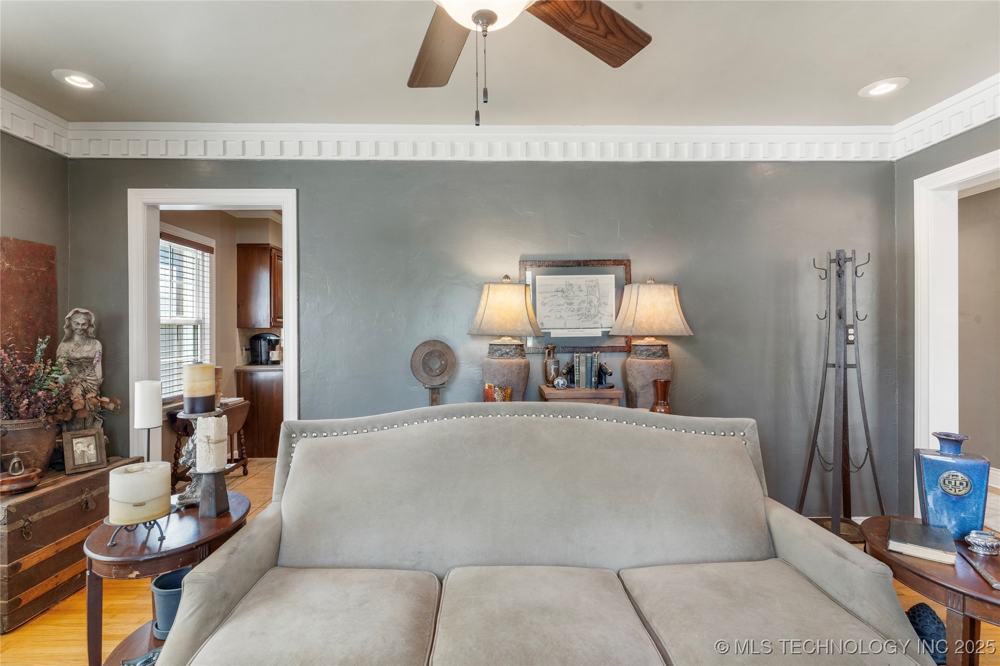 2714 E 16th Place Property Photo 10