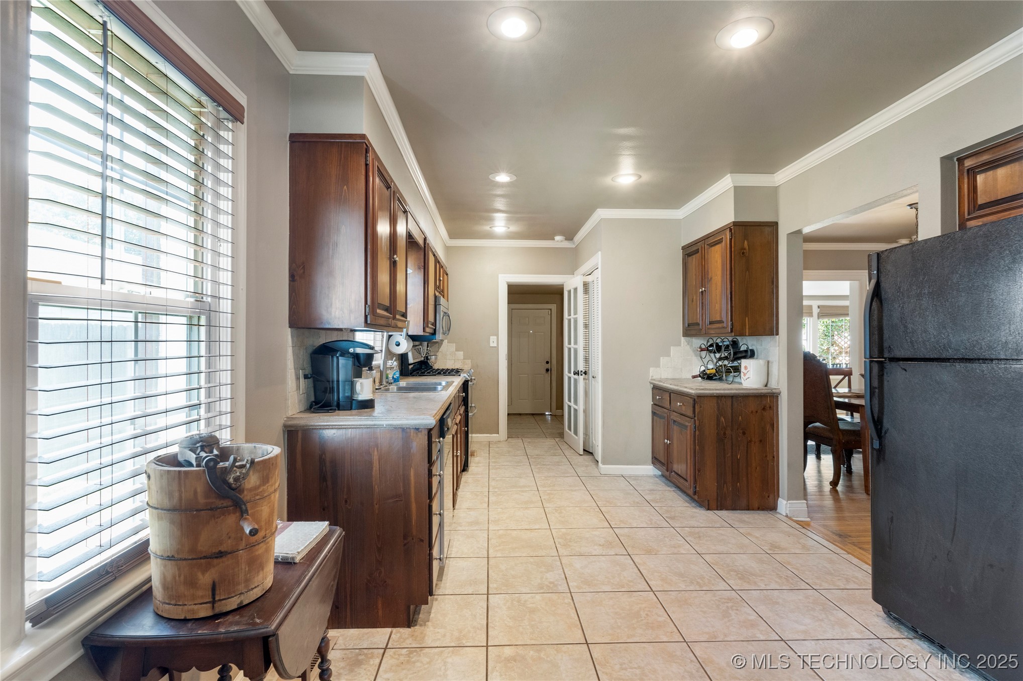 2714 E 16th Place Property Photo 12