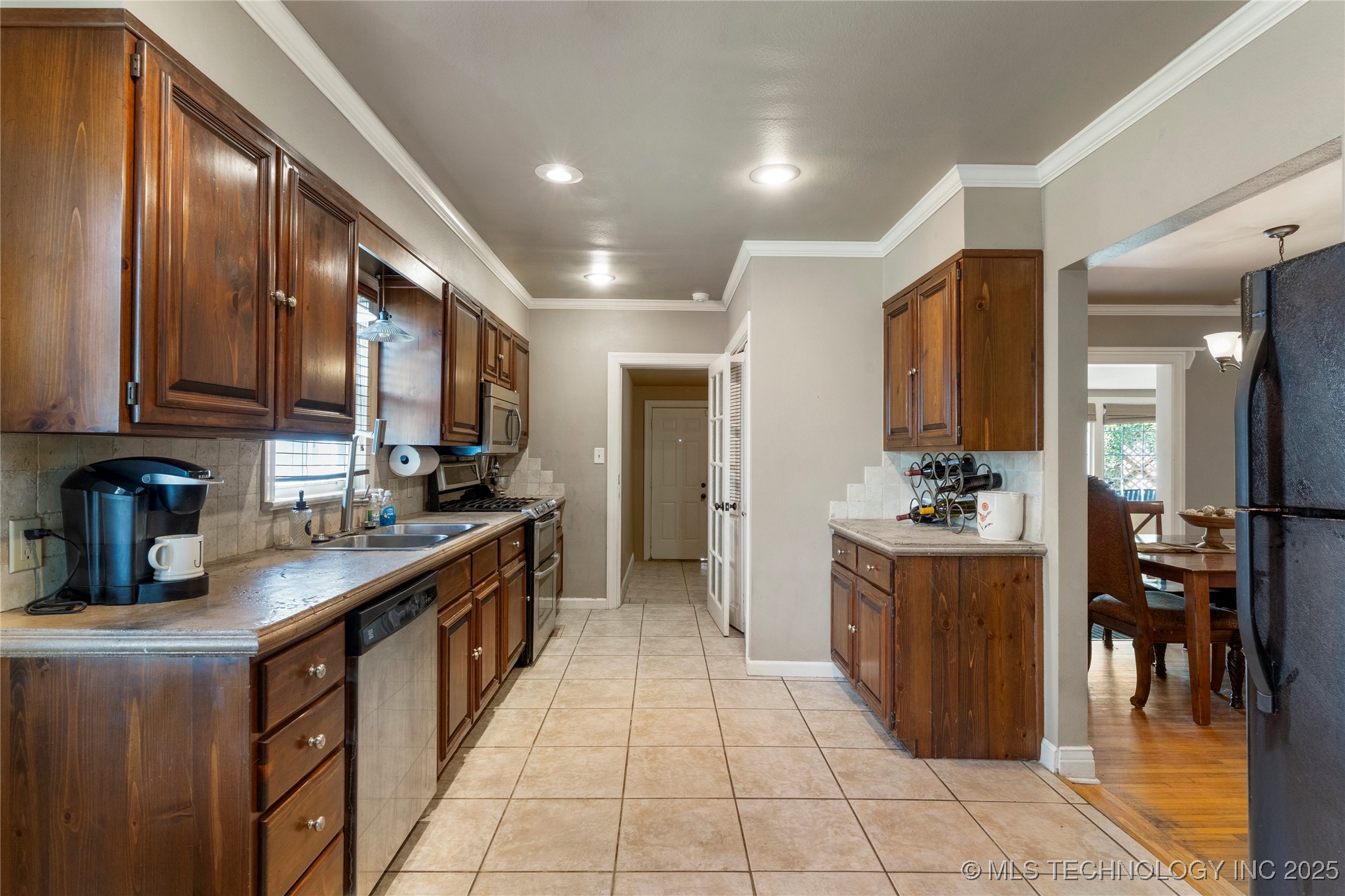 2714 E 16th Place Property Photo 13