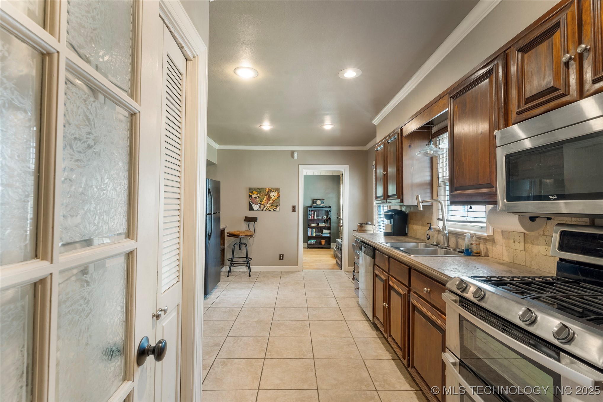 2714 E 16th Place Property Photo 15