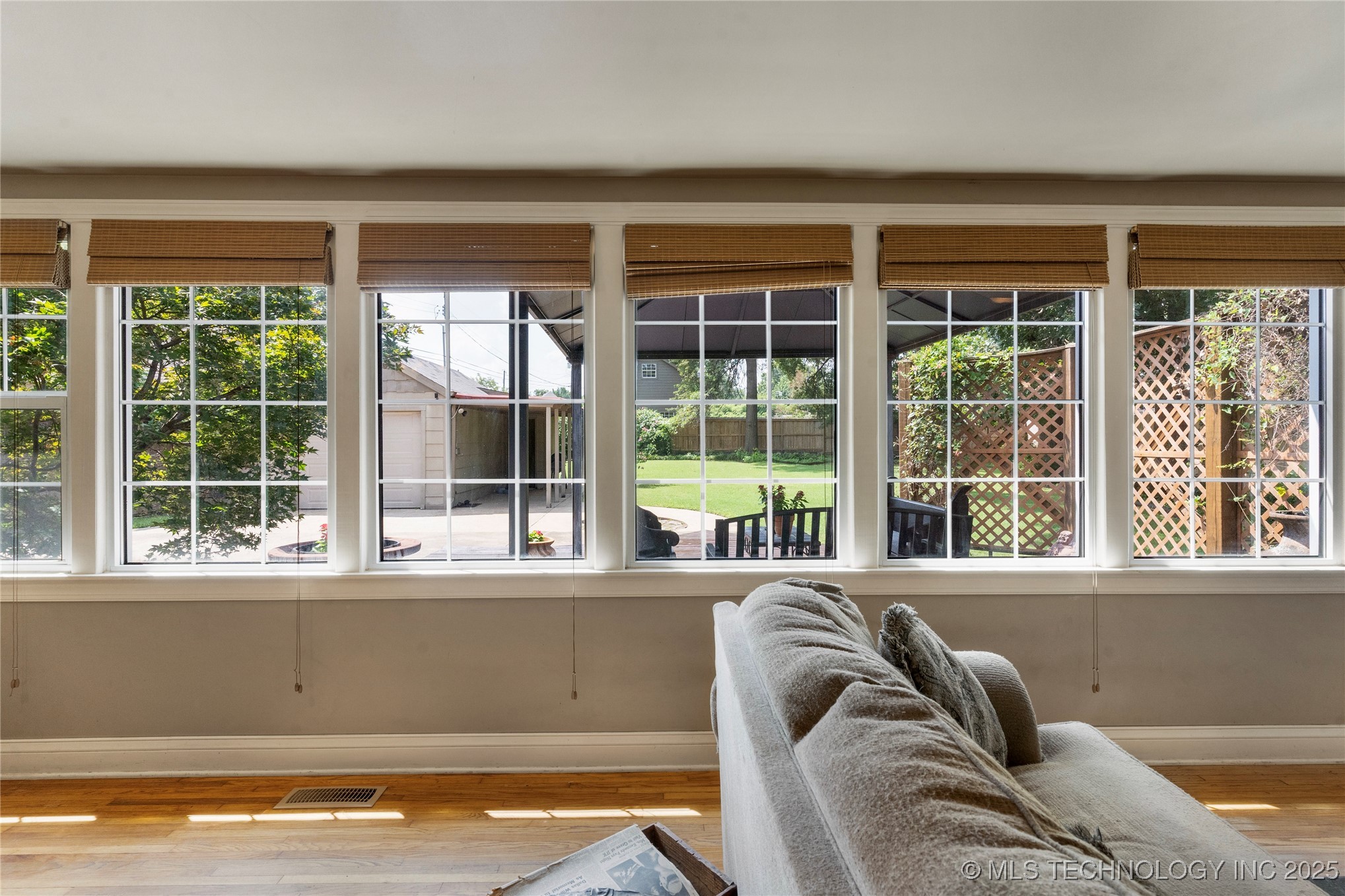 2714 E 16th Place Property Photo 26