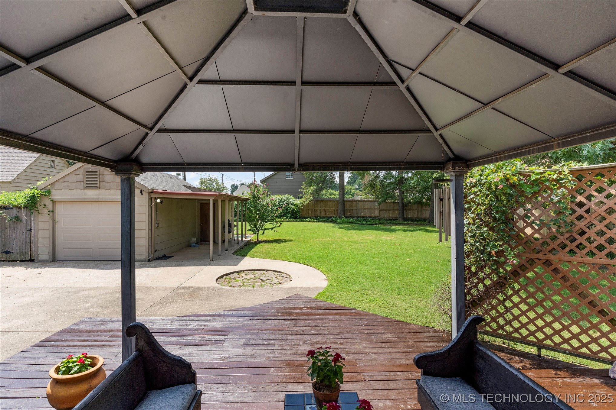 2714 E 16th Place Property Photo 39