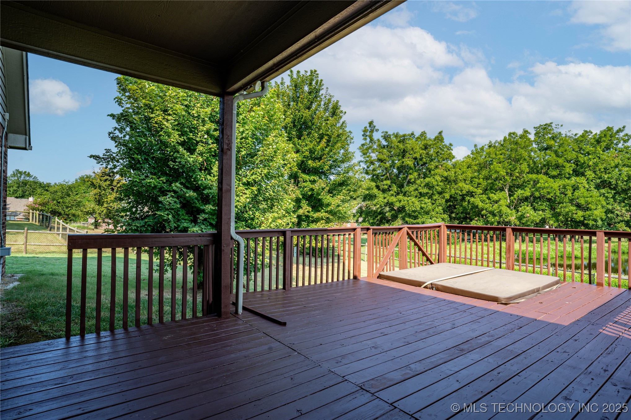 706 S Tallchief Avenue Property Photo 4