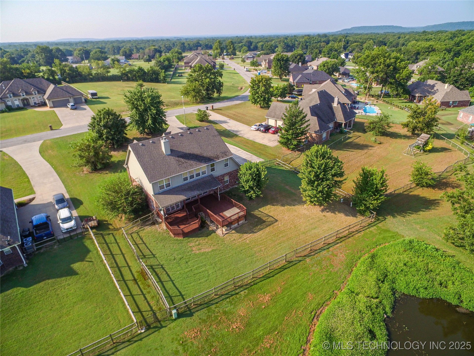 706 S Tallchief Avenue Property Photo 11