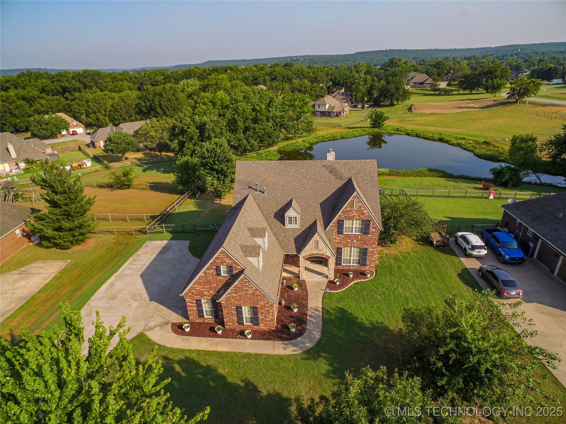 706 S Tallchief Avenue Property Photo 13