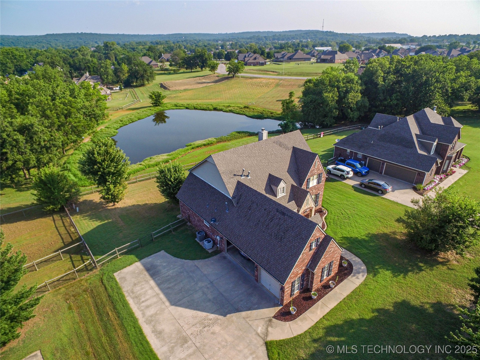 706 S Tallchief Avenue Property Photo 14