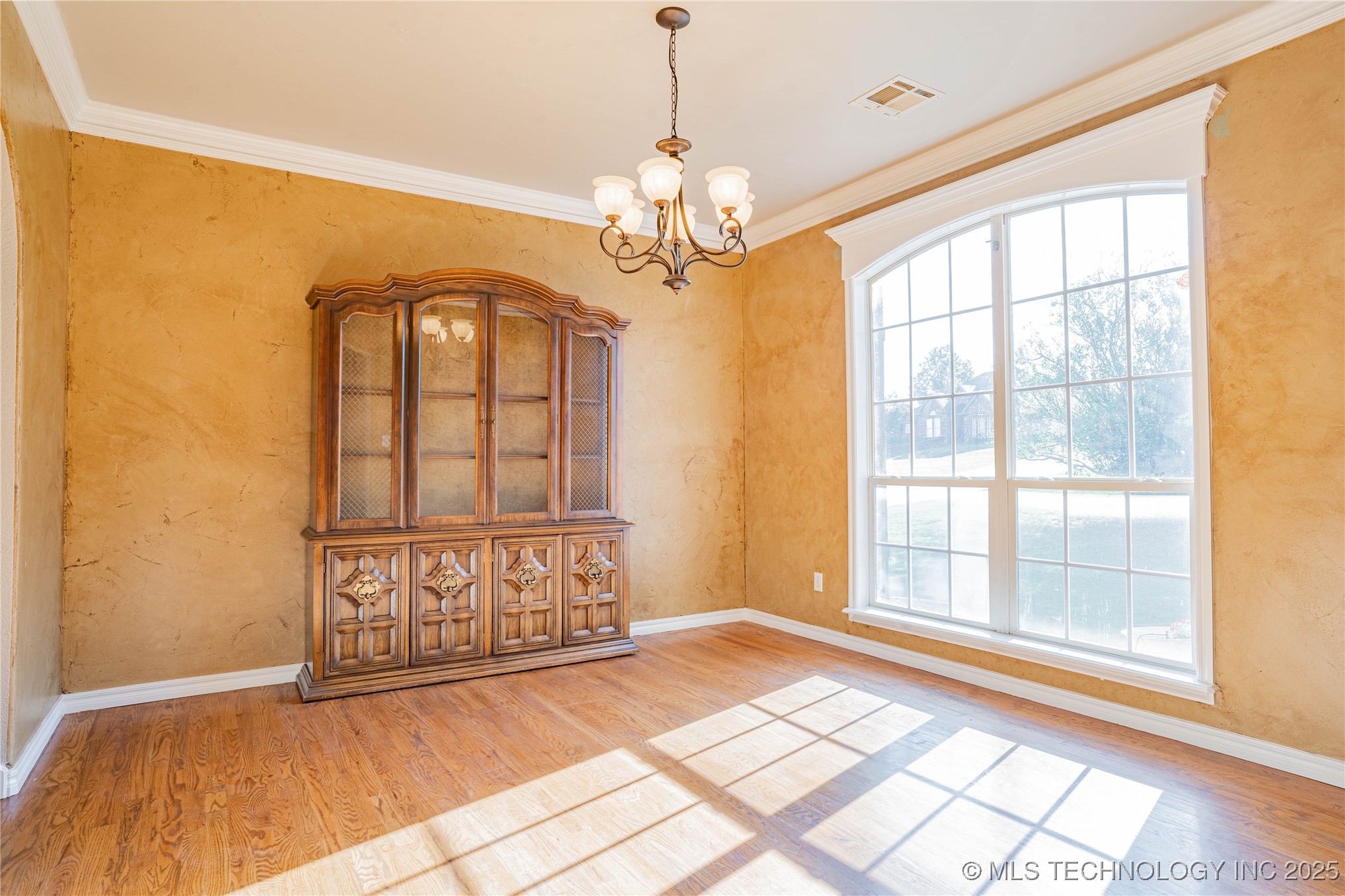 706 S Tallchief Avenue Property Photo 32