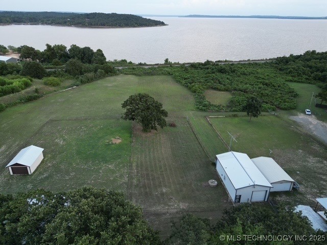 1 E Lakeview Drive Property Photo 2