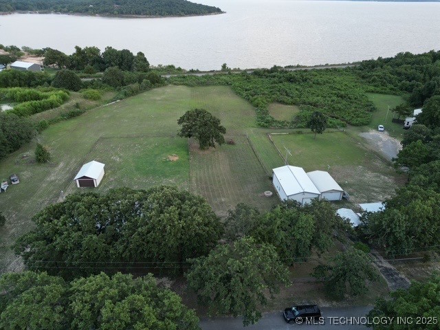 1 E Lakeview Drive Property Photo 3