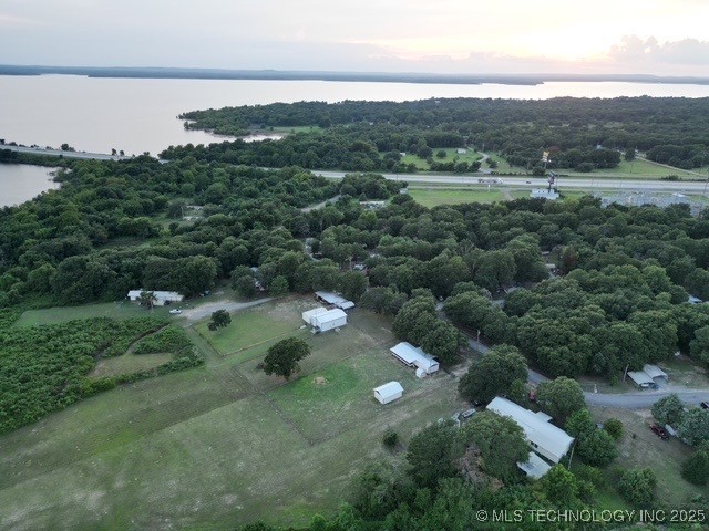 1 E Lakeview Drive Property Photo 5