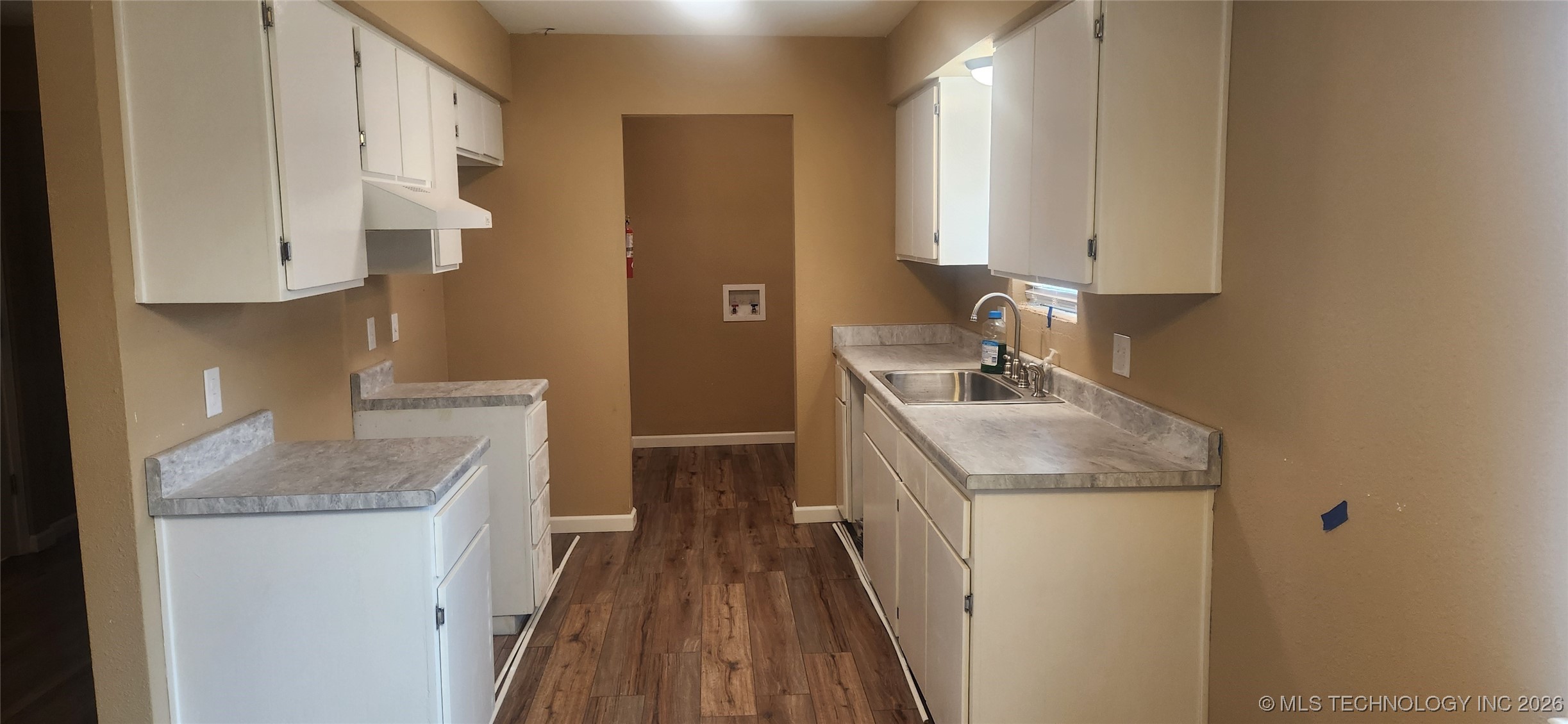 610 6th Property Photo 2