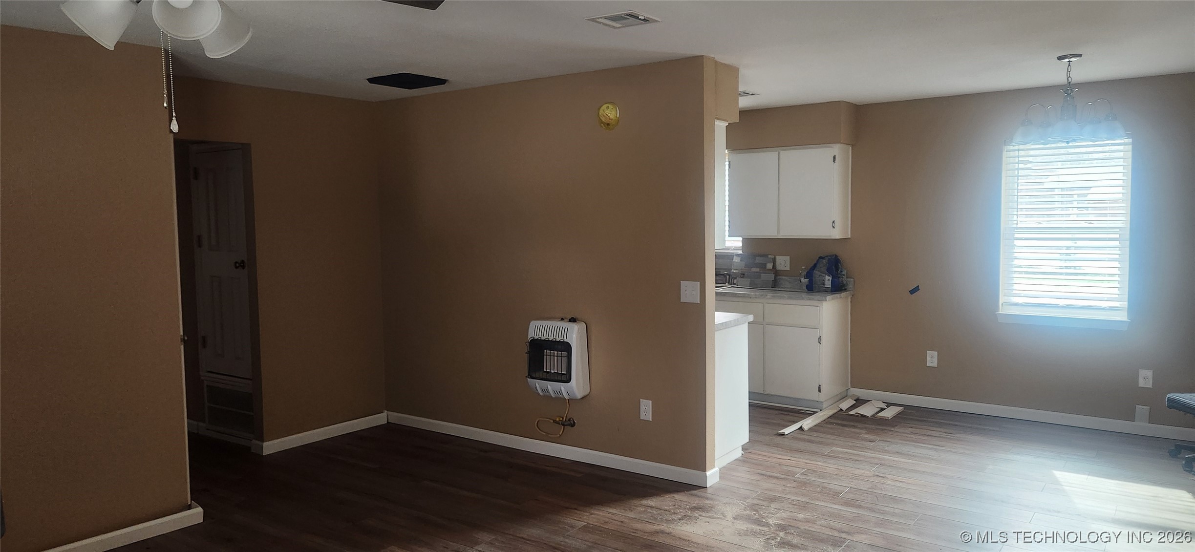 610 6th Property Photo 4