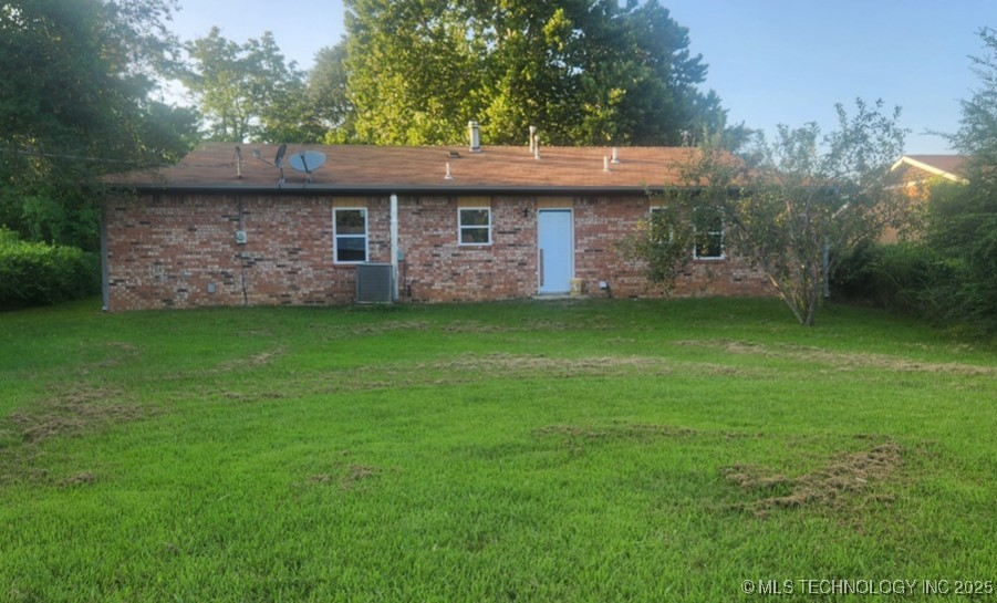 610 6th Property Photo 11