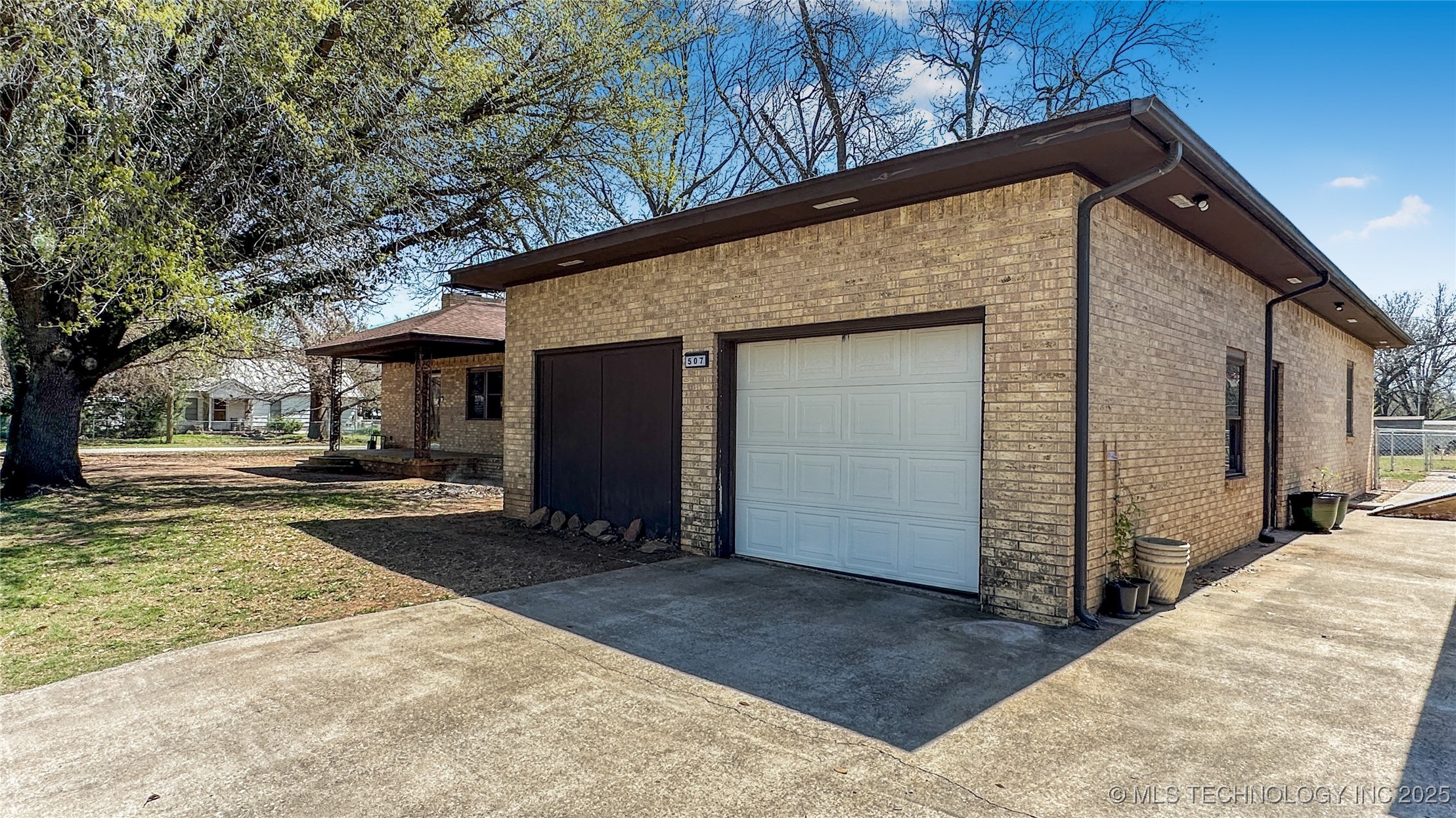 507 Chickasaw Avenue Property Photo 3